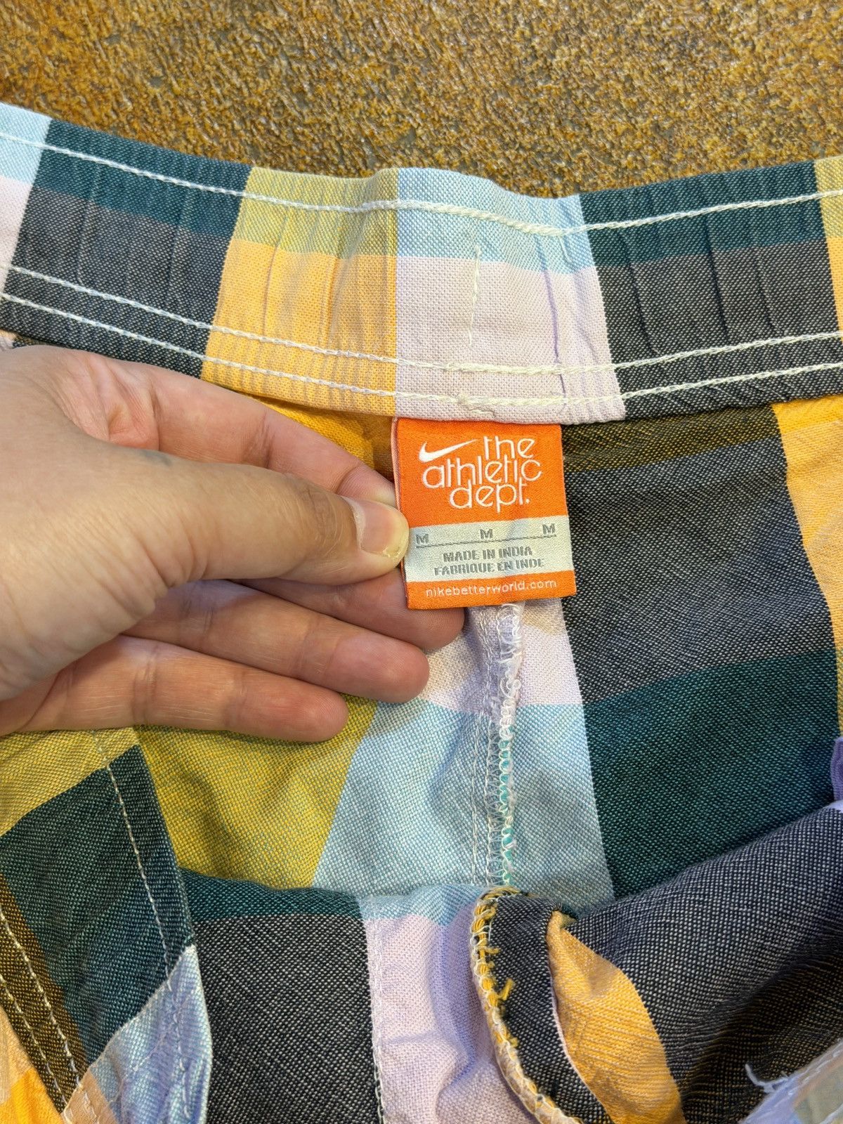 Nike Nike Miniswoosh Plaid Shorts Pants Size US 36 / EU 52 - 7 Thumbnail