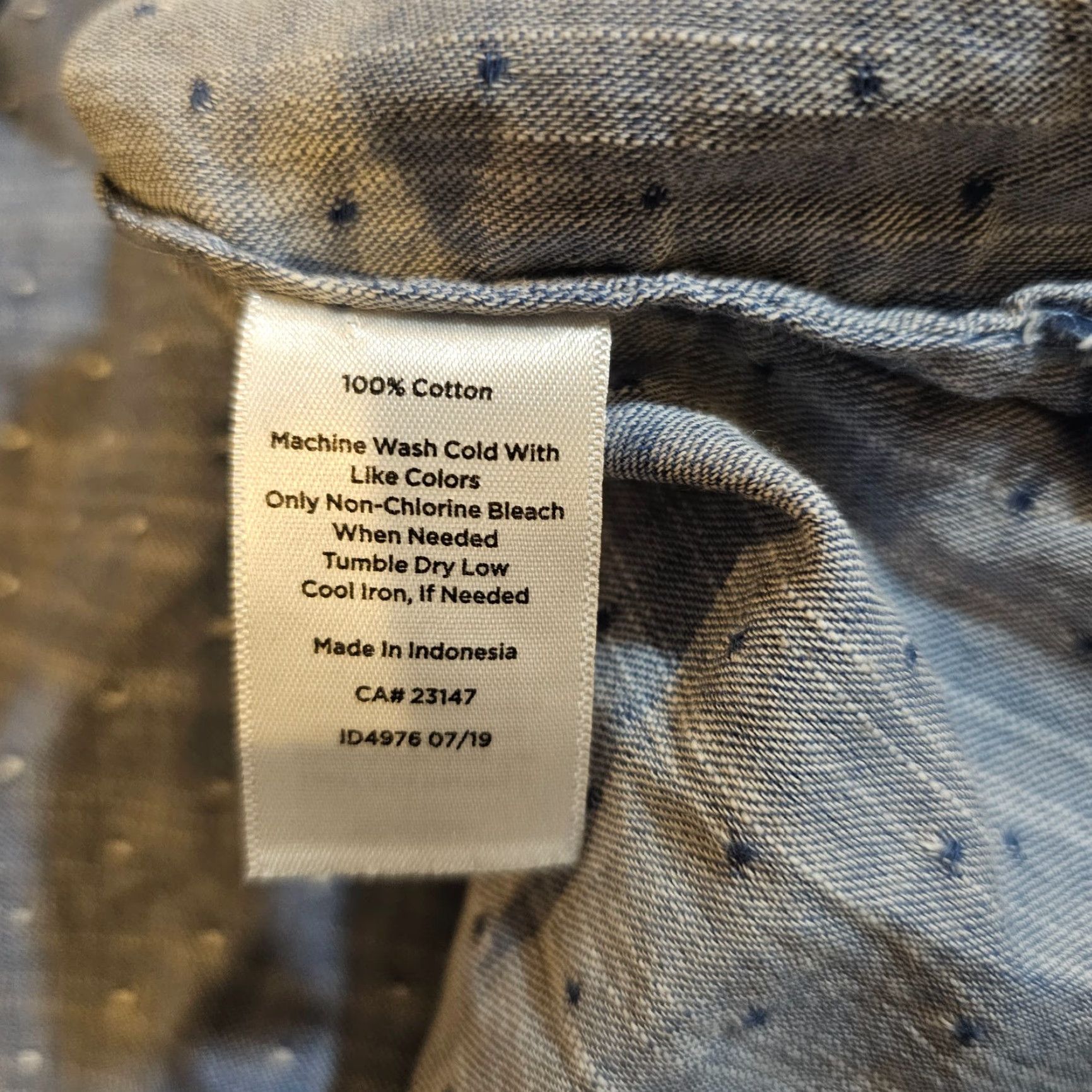 Talbots Talbots Top Womens M Blue Chambray Polka Dot Long Sleeve Casual Shirt Women Size M / US 6-8 / IT 42-44 - 7 Thumbnail