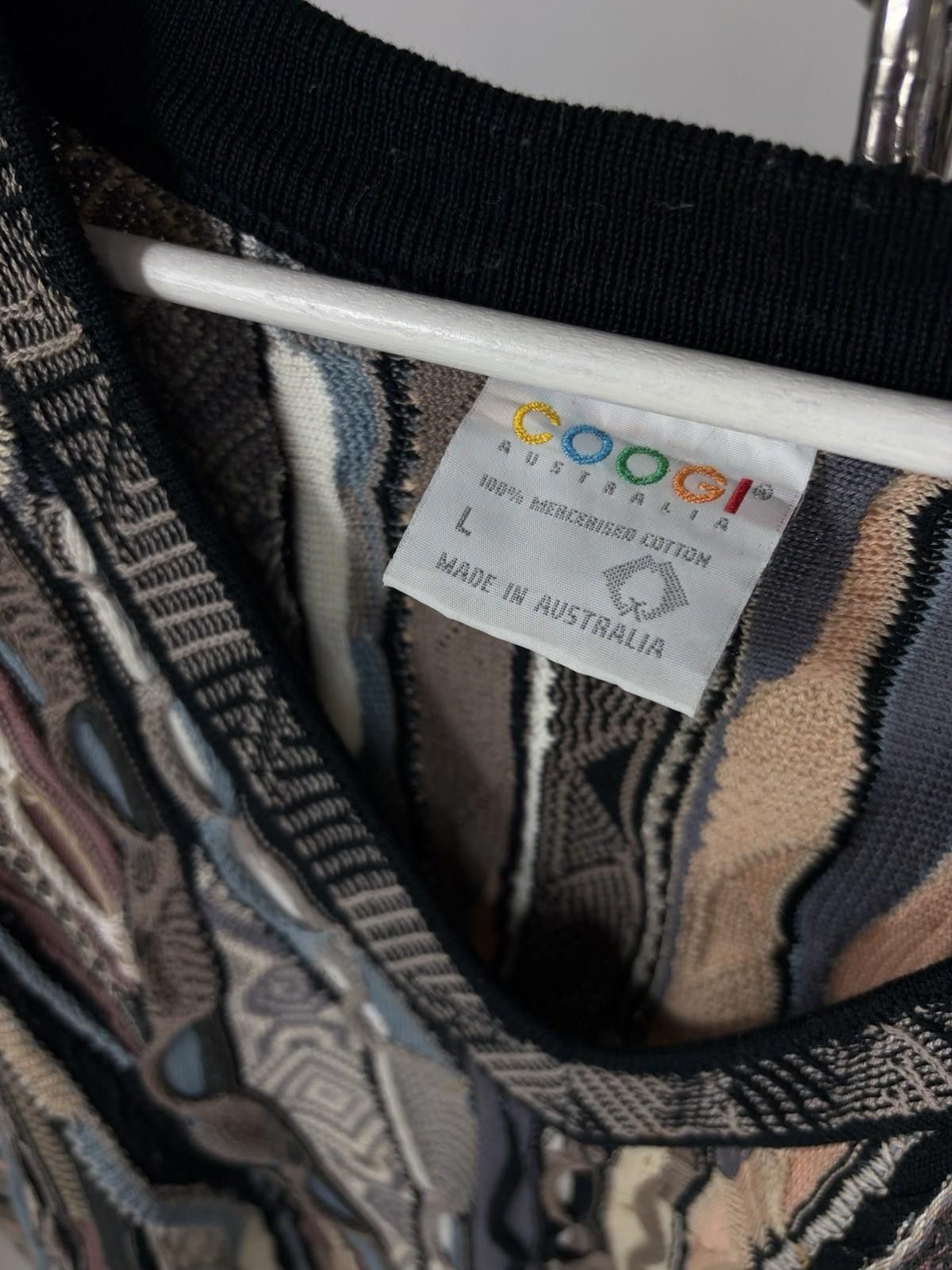 Coogi Vintage Coogi Australia V - Neck 3D Crazy Knit Sweater Size US L / EU 52-54 / 3 - 3 Thumbnail