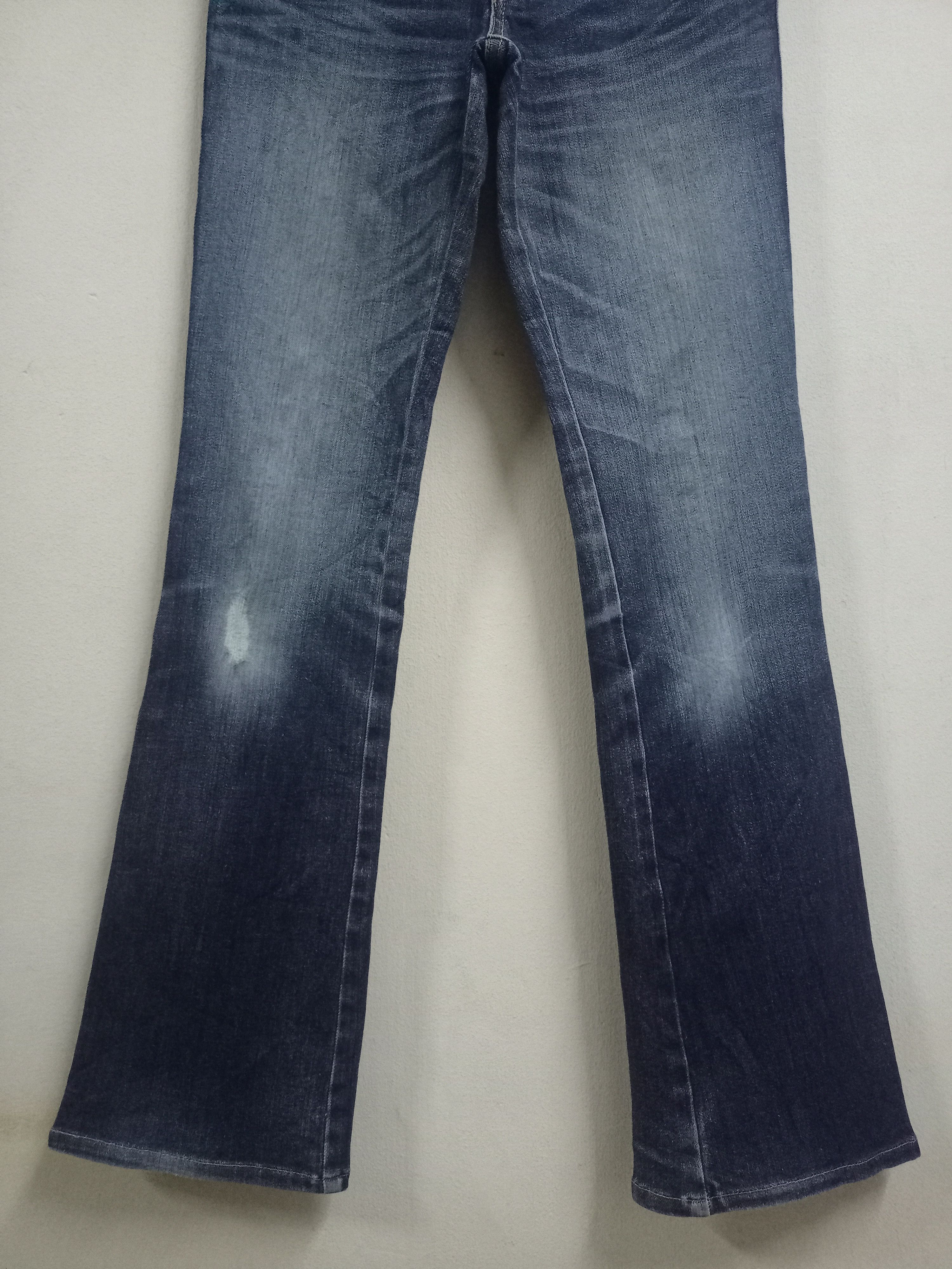 Japanese Brand Vintage Japanese Brand Blue Wash Flare Jeans Size 30" / US 8 / IT 44 - 5 Thumbnail