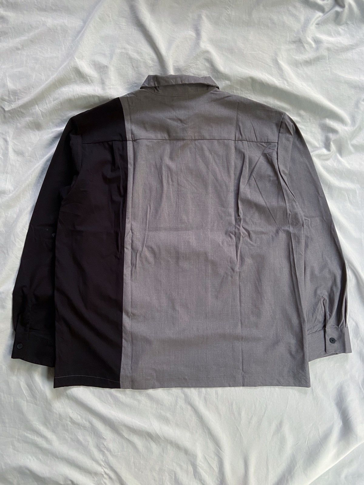 GU × Maison MIHARA YASUHIRO MIHARAYASUHIRO x G.U TWO TONE COLORS BUTTON DOWN SHIRT Size US XL / EU 56 / 4 - 13 Thumbnail