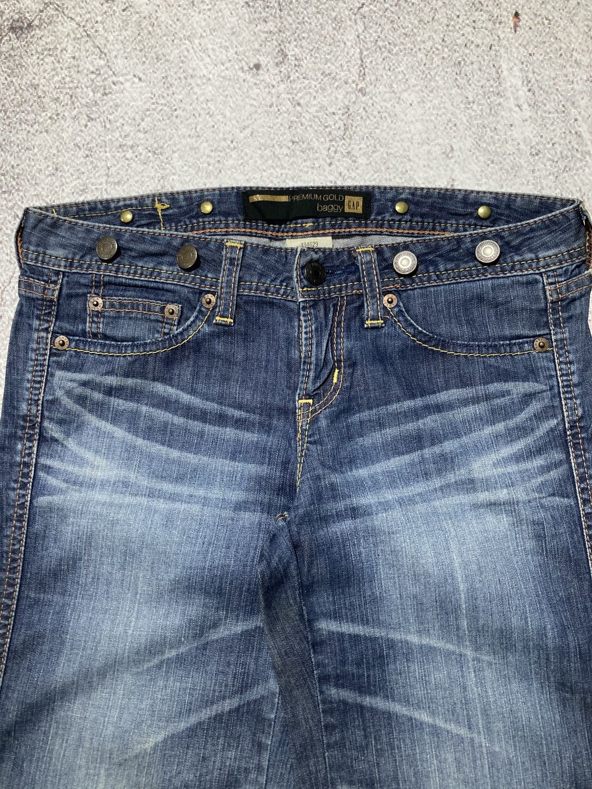 Japanese Brand 🇯🇵 2000s Gap Multi Button Flared Bootcut Faded Jeans Blue Size US 29 - 7 Thumbnail