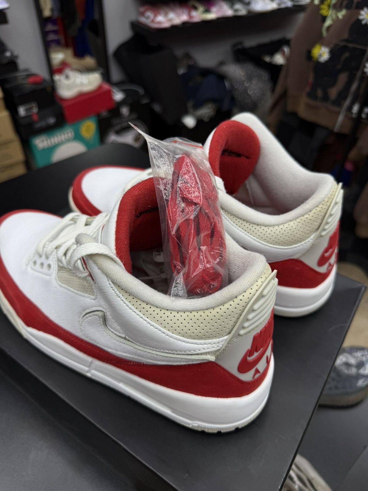 Jordan Brand Jordan 3 Tinker University Red Size (11.5) 2019 (CJ0939-100) Size US 11.5 / EU 44-45 - 15 Thumbnail