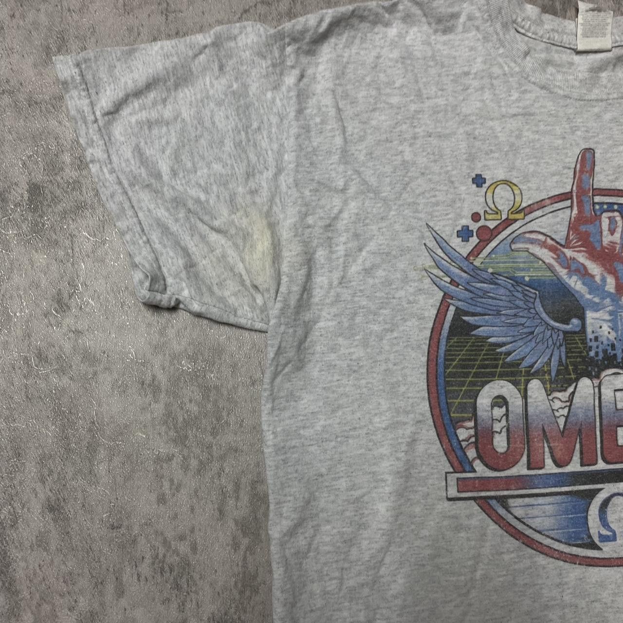 Gildan Grey vintage Omega graphic tee Size US L / EU 52-54 / 3 - 3 Thumbnail