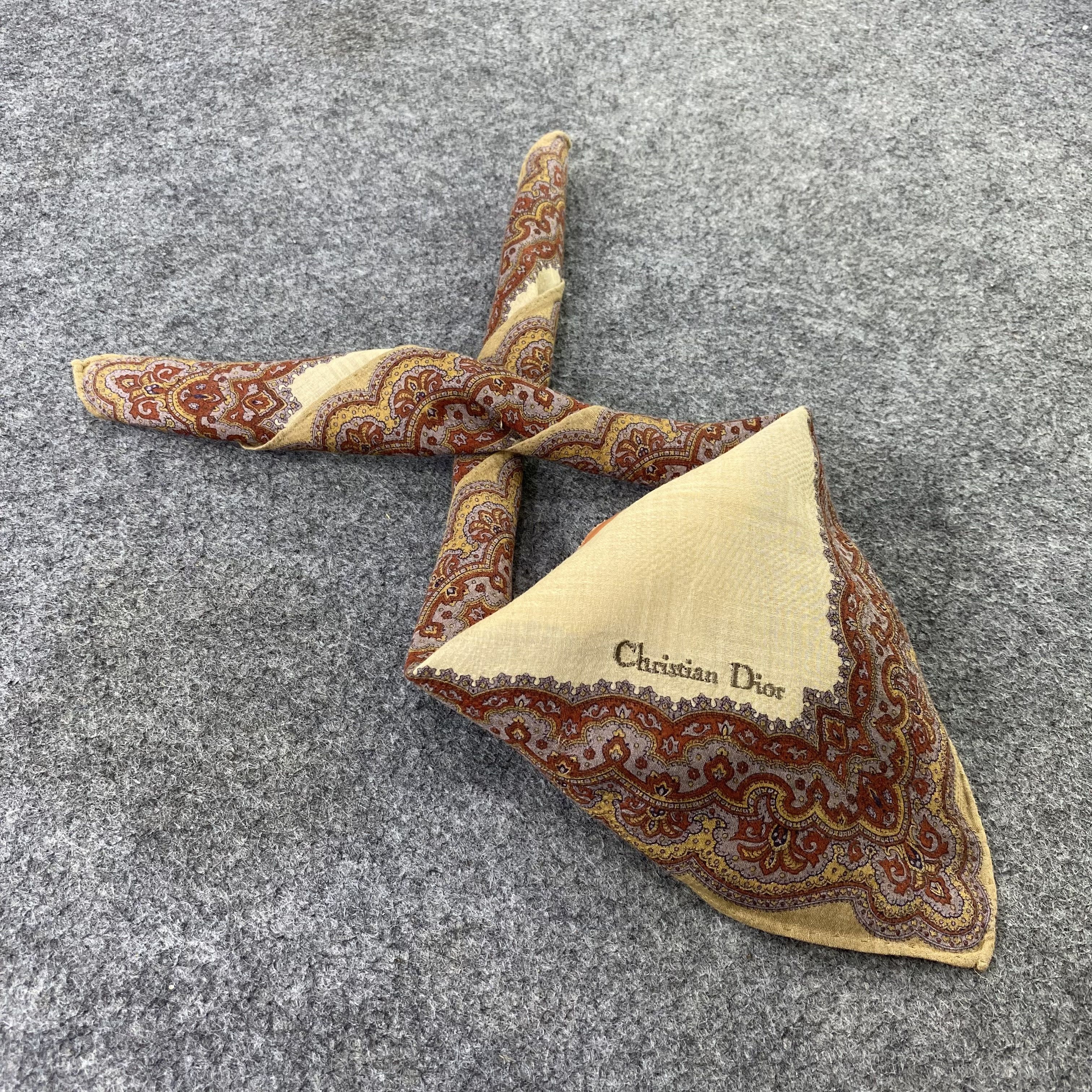 Designer Christian Dior Paislee Handkerchief/Bandana/Neckerchief-B687 Size ONE SIZE - 1 Thumbnail