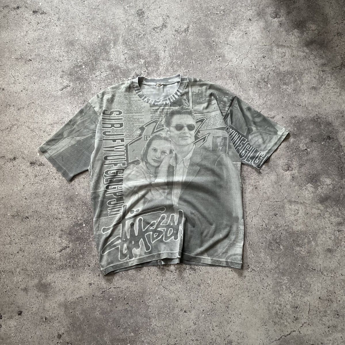 Stussy Vintage 80s Stussy Magazine Logo T-Shirt Size US L / EU 52-54 / 3 - 1 Thumbnail