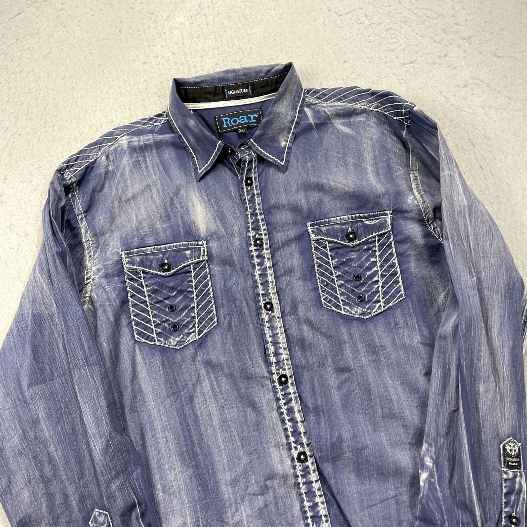 Roar Roar Shirt Mens XL Blue Embroidered Faded Distress Signature Cotton Button Y2K Size US XL / EU 56 / 4 - 3 Thumbnail