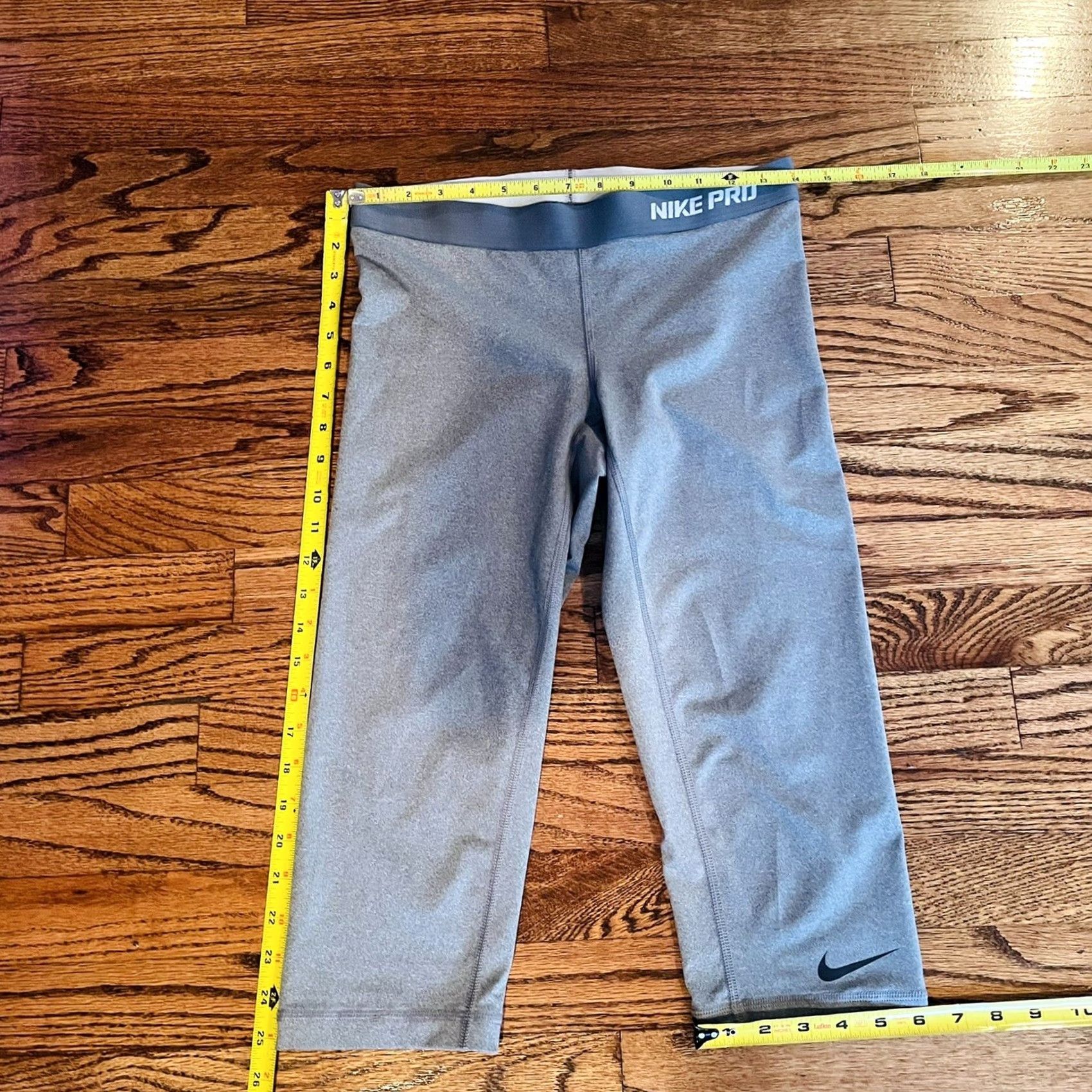 Nike Nike Pro Dri-Fit Leggings Women Medium Gray Compression EUC Running Yoga Gym Slim Skinny Pants 28 in Waist 18 in Inseam Size 32" / US 10 / IT 46 - 4 Thumbnail