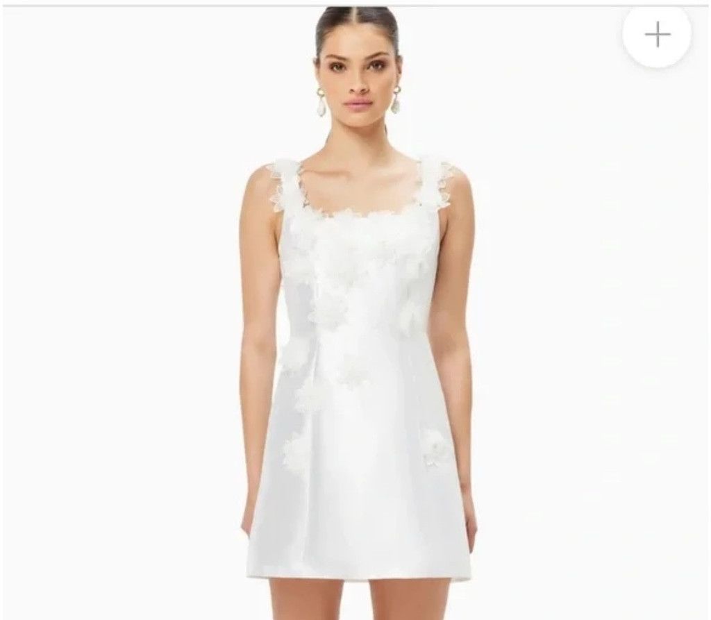 Designer NWOT ELLIATT White Floral Appliqué Mini Dress – Size S Size S / US 4 / IT 40 - 7 Thumbnail