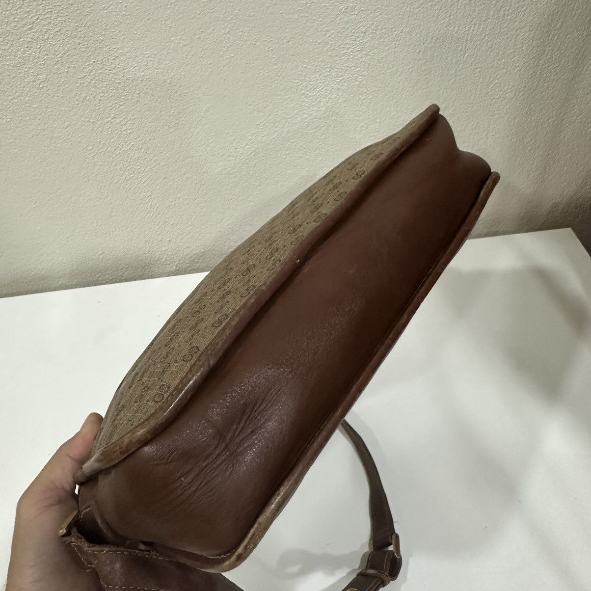 Gucci ‼️YES‼️ VINTAGE GUCCI BOX GG SMALL SHOULDER BAG Size ONE SIZE - 4 Thumbnail