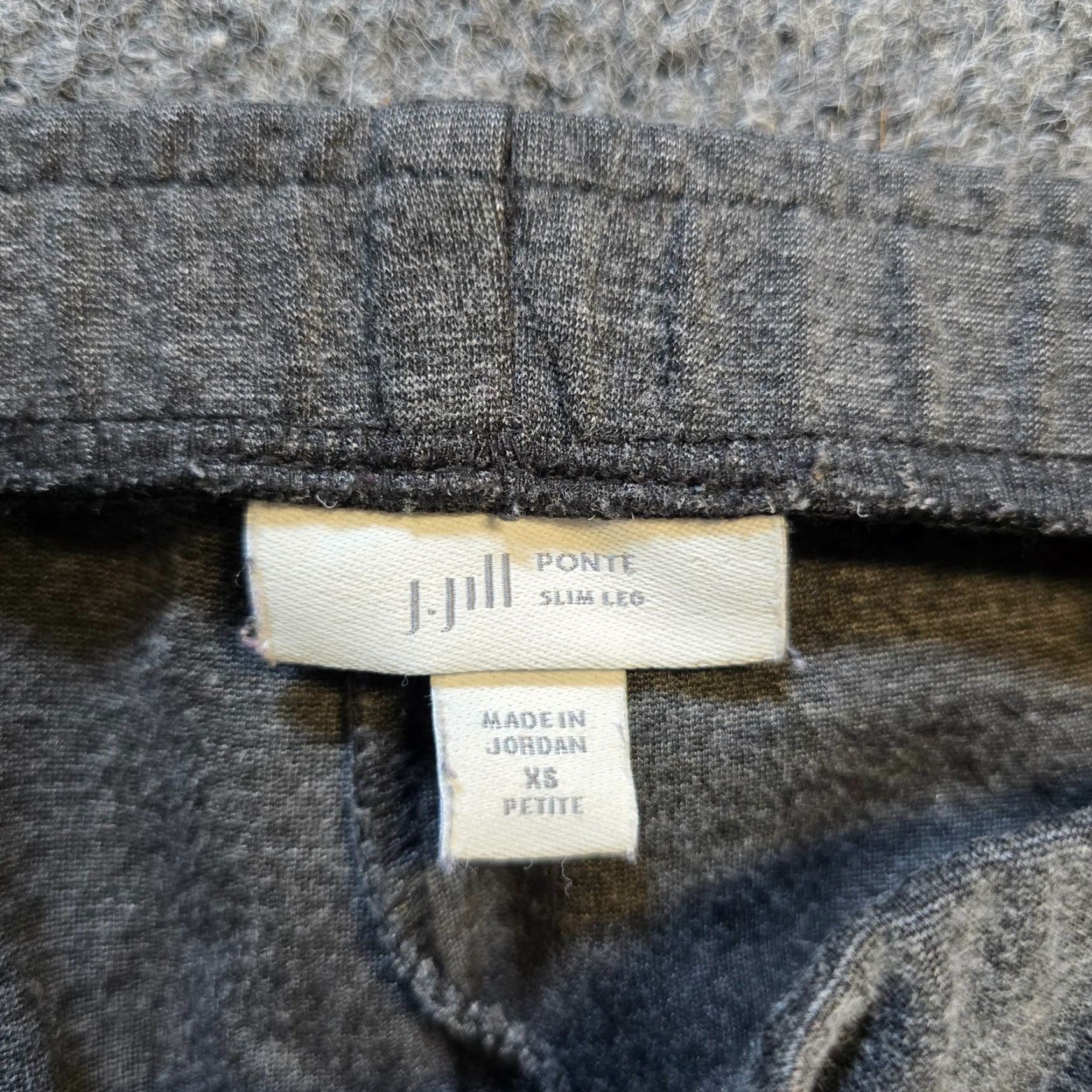 J. Jill J Jill Pants Womens XS Petite Gray Ponte Slim Leg Stretchy Casual Capsule Pants Petite XS Gray Ponte Slim Leg Womens Size 26" / US 2 / IT 38 - 4 Thumbnail