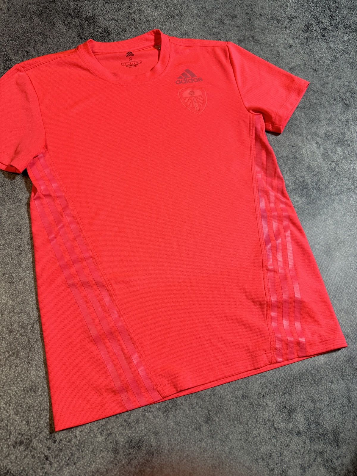 Adidas Adidas Leeds United Soccer Jersey Blokecore Style VTg S Size US S / EU 44-46 / 1 - 3 Thumbnail