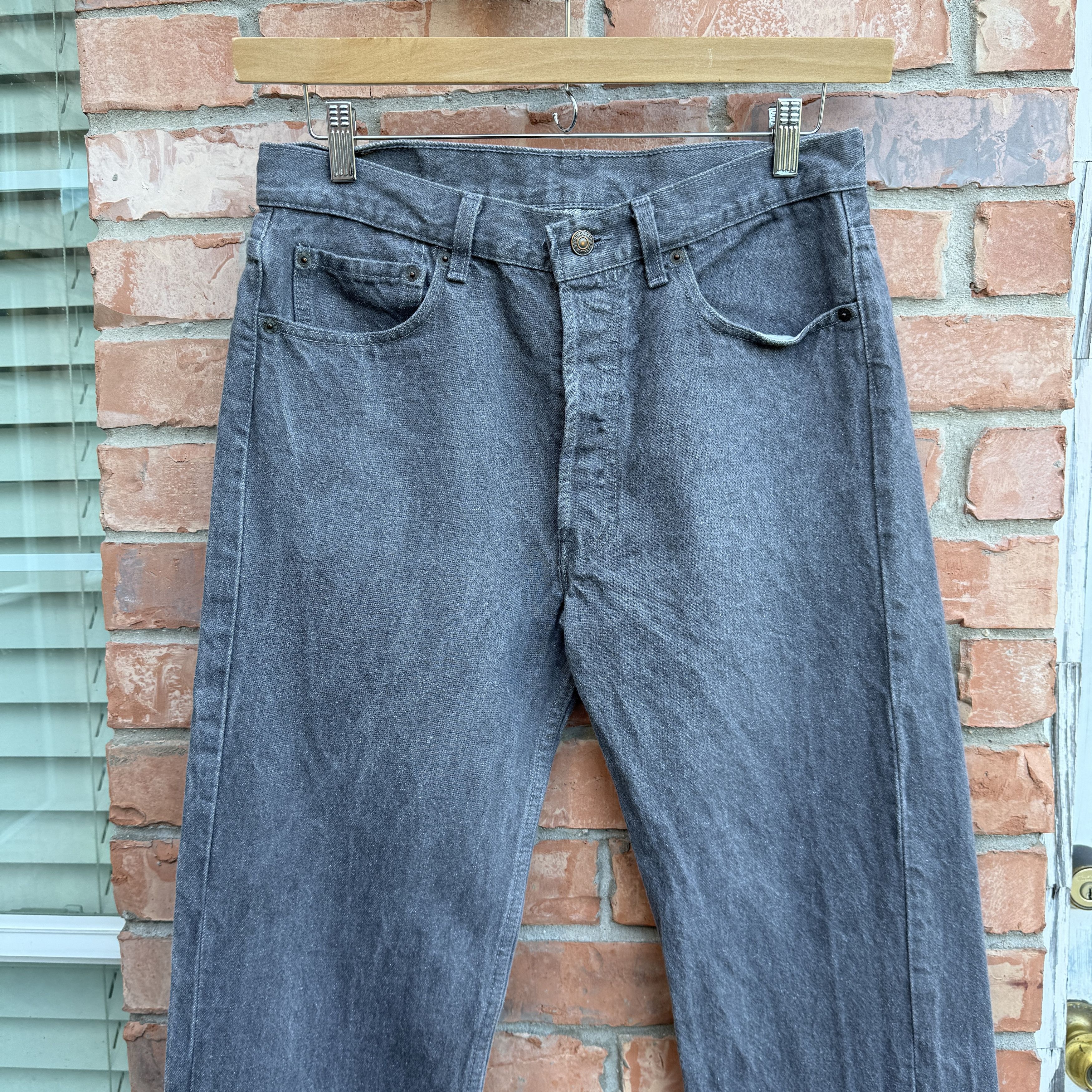 Levi's Vintage Levi's Grey Denim Button Fly Jeans 501 0636 Size US 32 / EU 48 - 2 Thumbnail