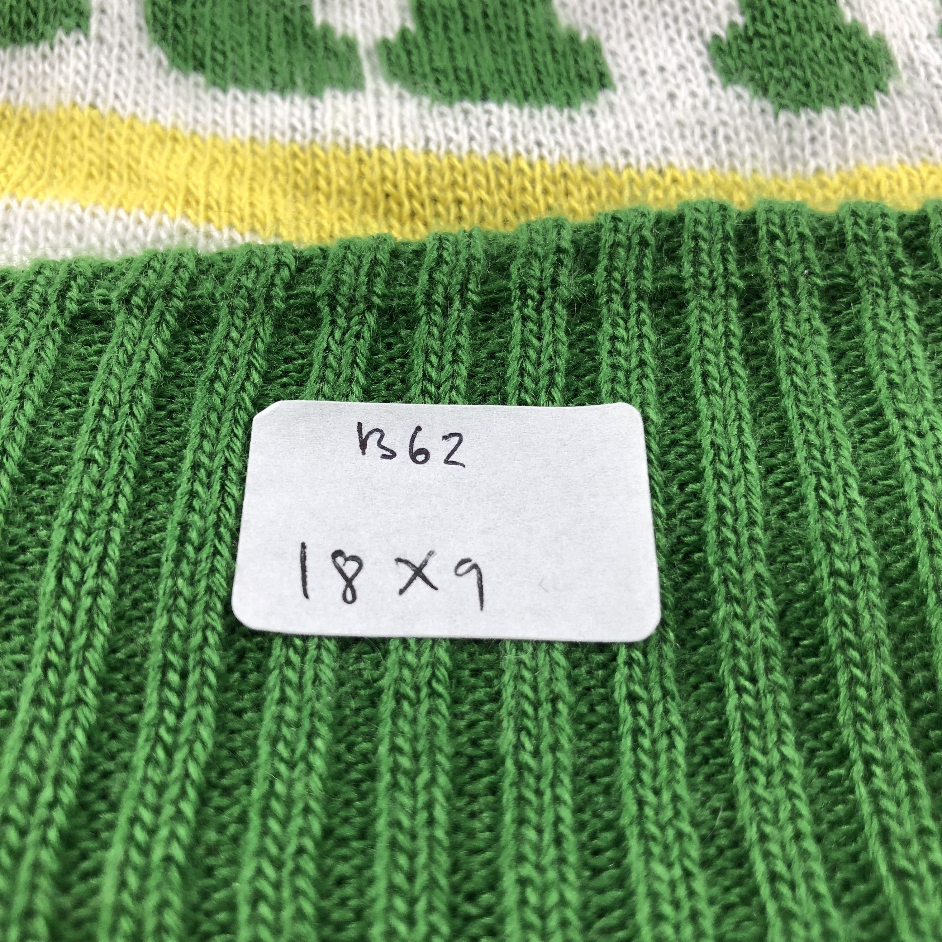 Japanese Brand Japan 1984 Bobble Beanie Snowcap Snow Hat B62 Size ONE SIZE - 9 Thumbnail