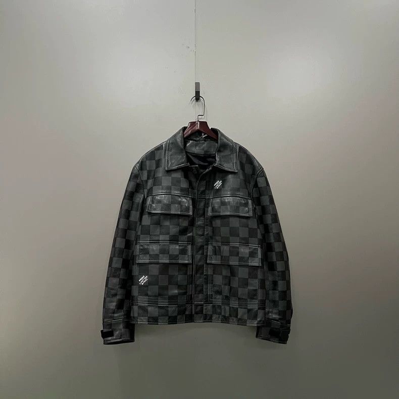 Louis Vuitton Louis Vuitton Checkerboard leather coat Checkerboard leathe Size US L / EU 52-54 / 3 - 1 Thumbnail