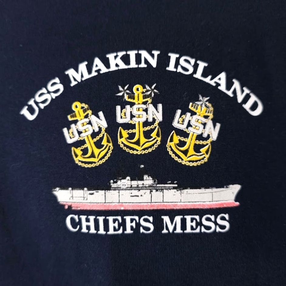 Gildan USS Makin Island LHD8 T Shirt Mens Size Large Blue Chiefs Mess Amphibious Assault Ship Navy USN Military Shirt Size US L / EU 52-54 / 3 - 3 Thumbnail