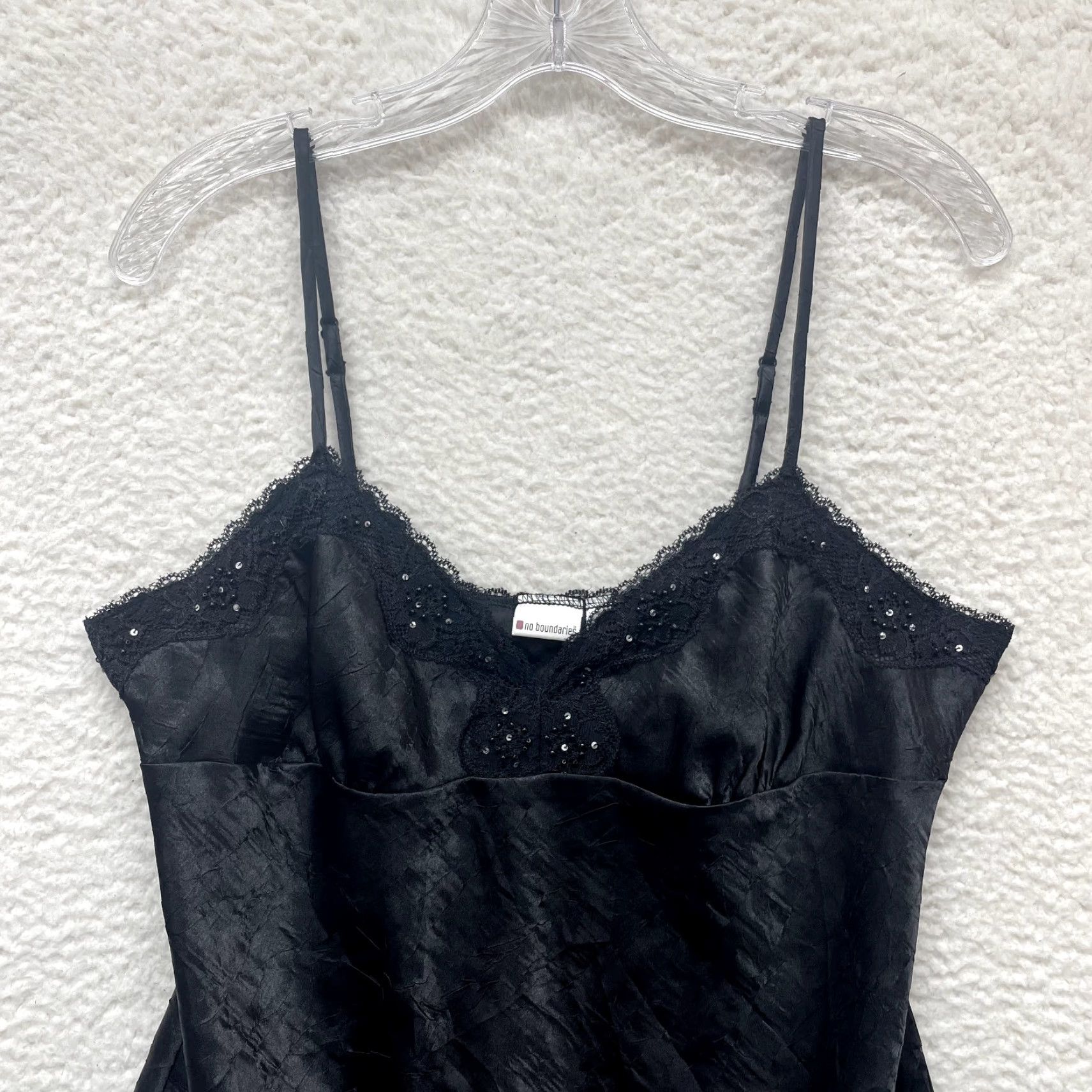 Vintage **VINTAGE LARGE BLACK SATIN GRUNGE NO BOUNDARIES Y2K CAMISOLE SHIRT** User: **VINTAGE LARGE BLACK SATIN GRUNGE CAMISOLE SHIRT** Size L / US 10 / IT 46 - 2 Thumbnail