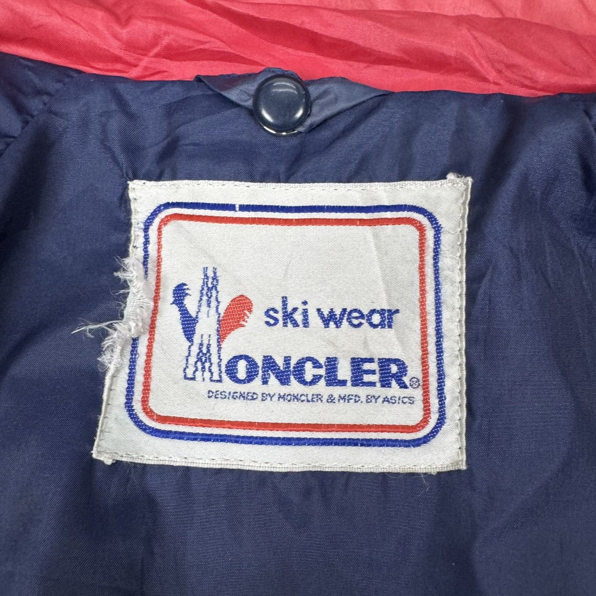 Moncler 🌟80s MONCLER X ASICS LIGHT PUFFER JACKET Size US M / EU 48-50 / 2 - 15 Thumbnail