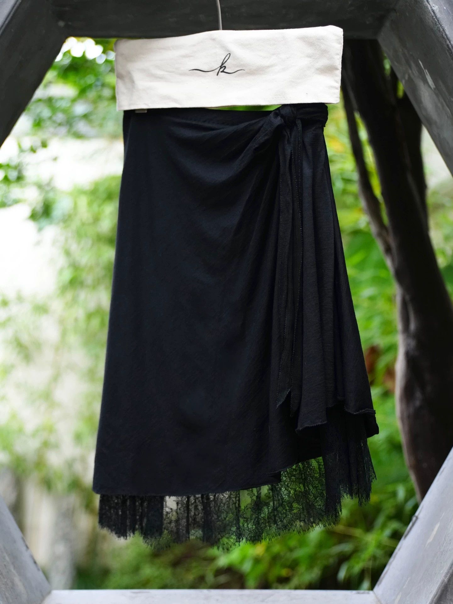 Louis Vuitton LV Silk Wool-Lace Side-Slit Ballet Skirt 38 (M) NWT Size 26" / US 2 / IT 38 - 2 Thumbnail