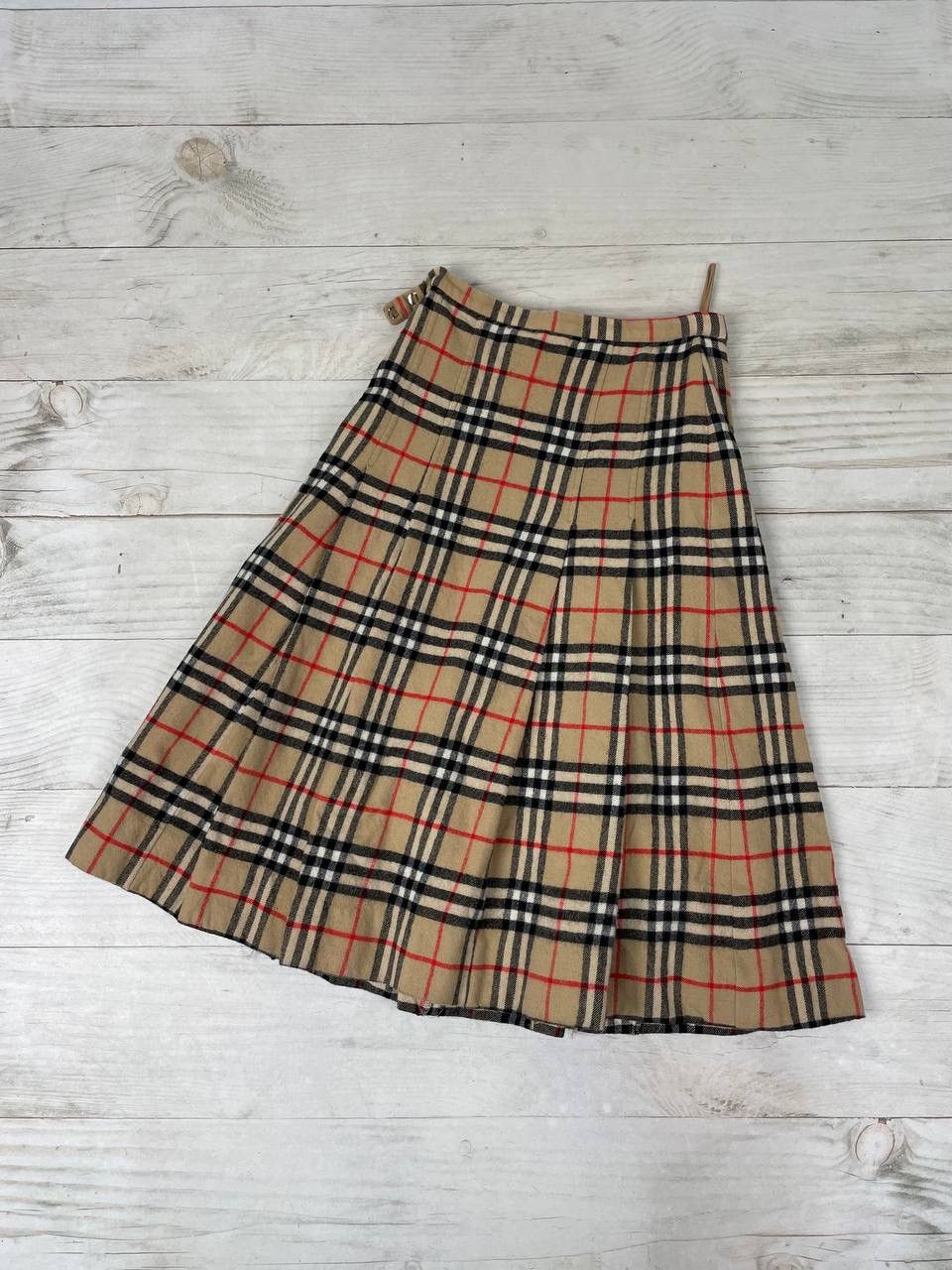Burberry Vintage Burberrys Nova Check Skirt Wool Size 12 Ex. Long Size 30" / US 8 / IT 44 - 7 Thumbnail