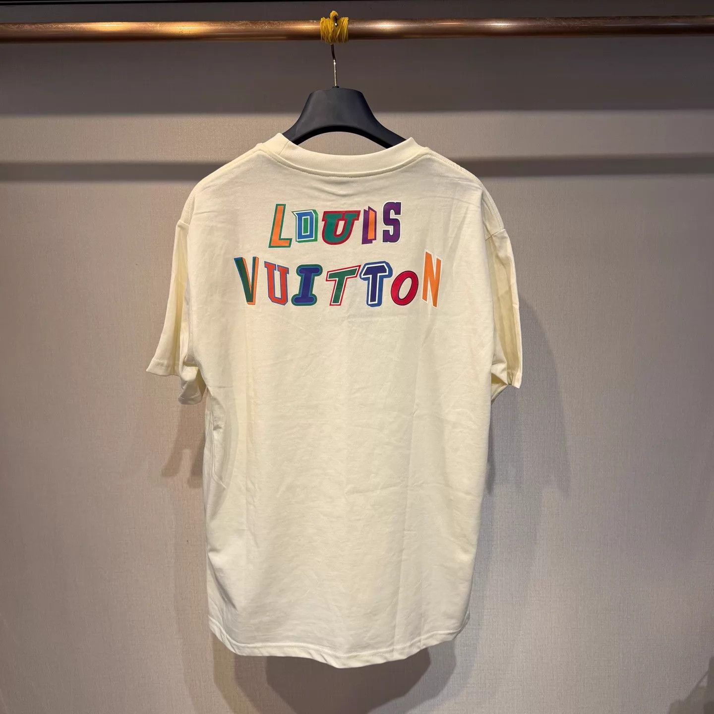 Louis Vuitton LV x NBA White Logo Short Sleeve Tee M Size US M / EU 48-50 / 2 - 2 Thumbnail