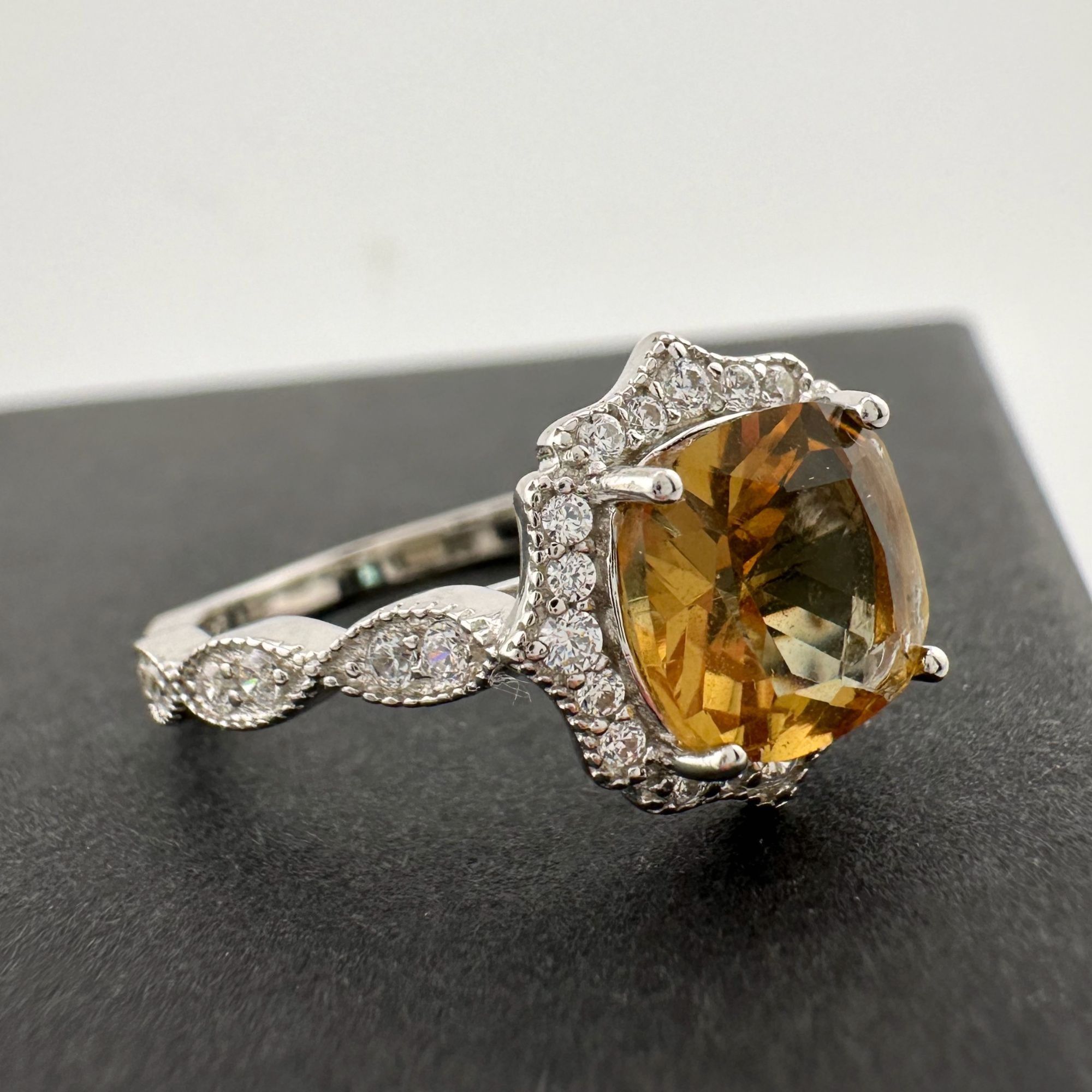Other Pretty and Petite Antique Style Lab Created Sultanite Ring S Size ONE SIZE - 12 Thumbnail