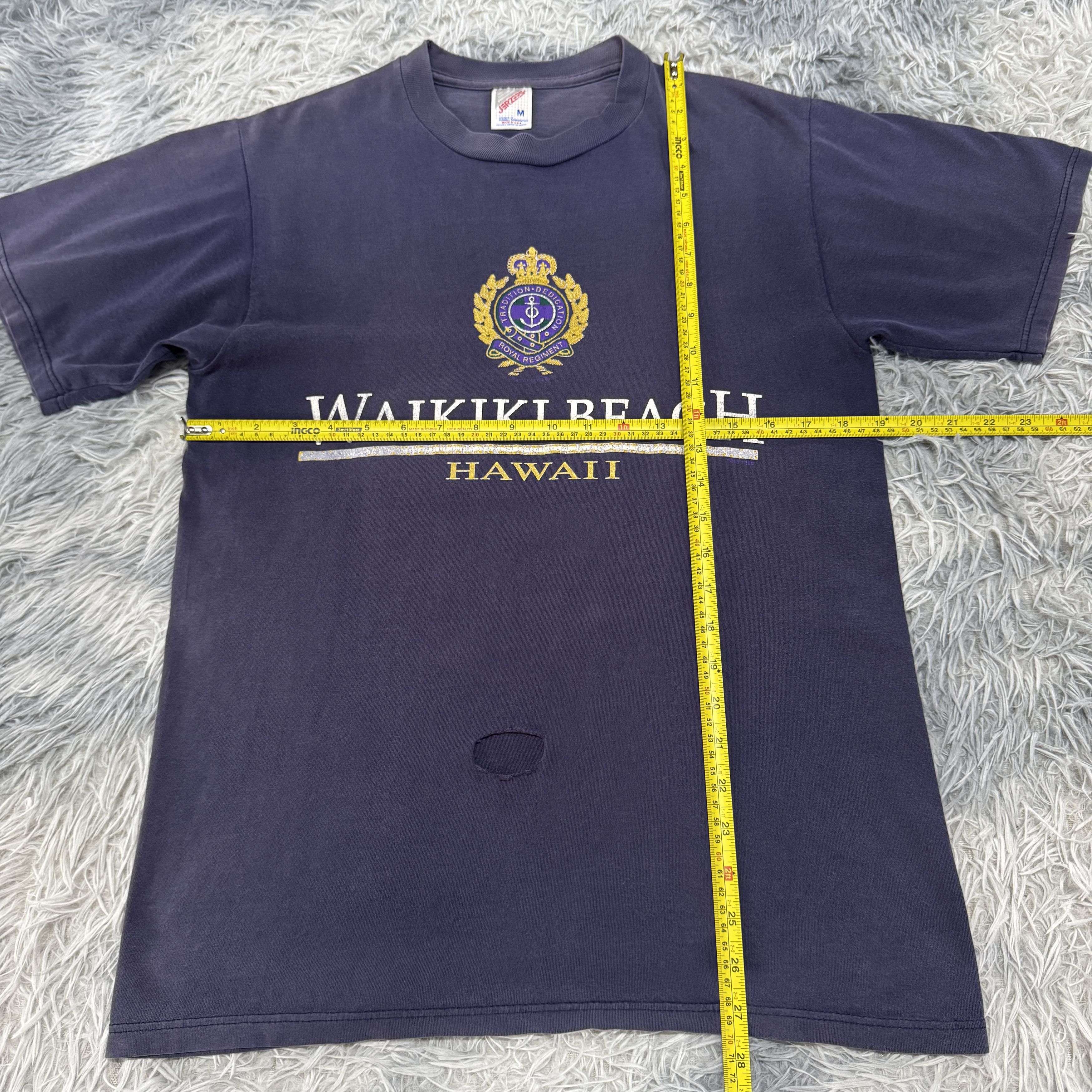 Vintage Vintage Waikiki Beach Hawaii Sunfaded Distressted Tshirt Size US M / EU 48-50 / 2 - 7 Thumbnail