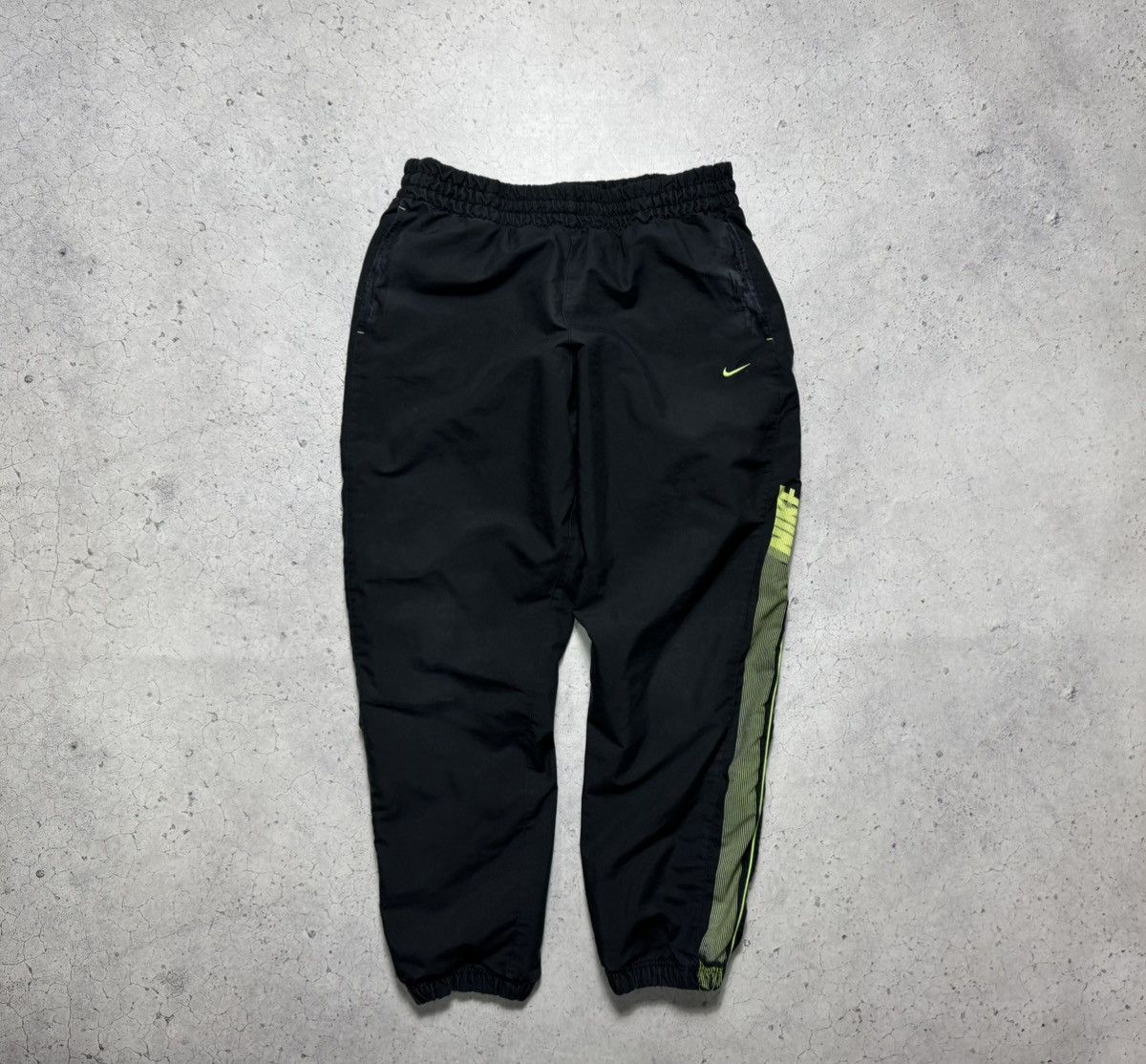 Nike Nike Vintage Baggy Track Pants Big Swoosh Size XL Size US 36 / EU 52 - 1 Thumbnail