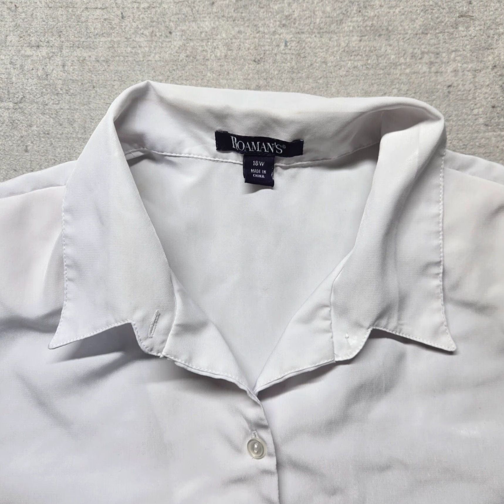 Vintage Roaman's Solid White Button-Up Short Sleeve Shirt 18W Womens Shoulder Pads Adult Plus Size 18W White Shirt Size XXL / US 16-18 / IT 52-54 - 2 Thumbnail