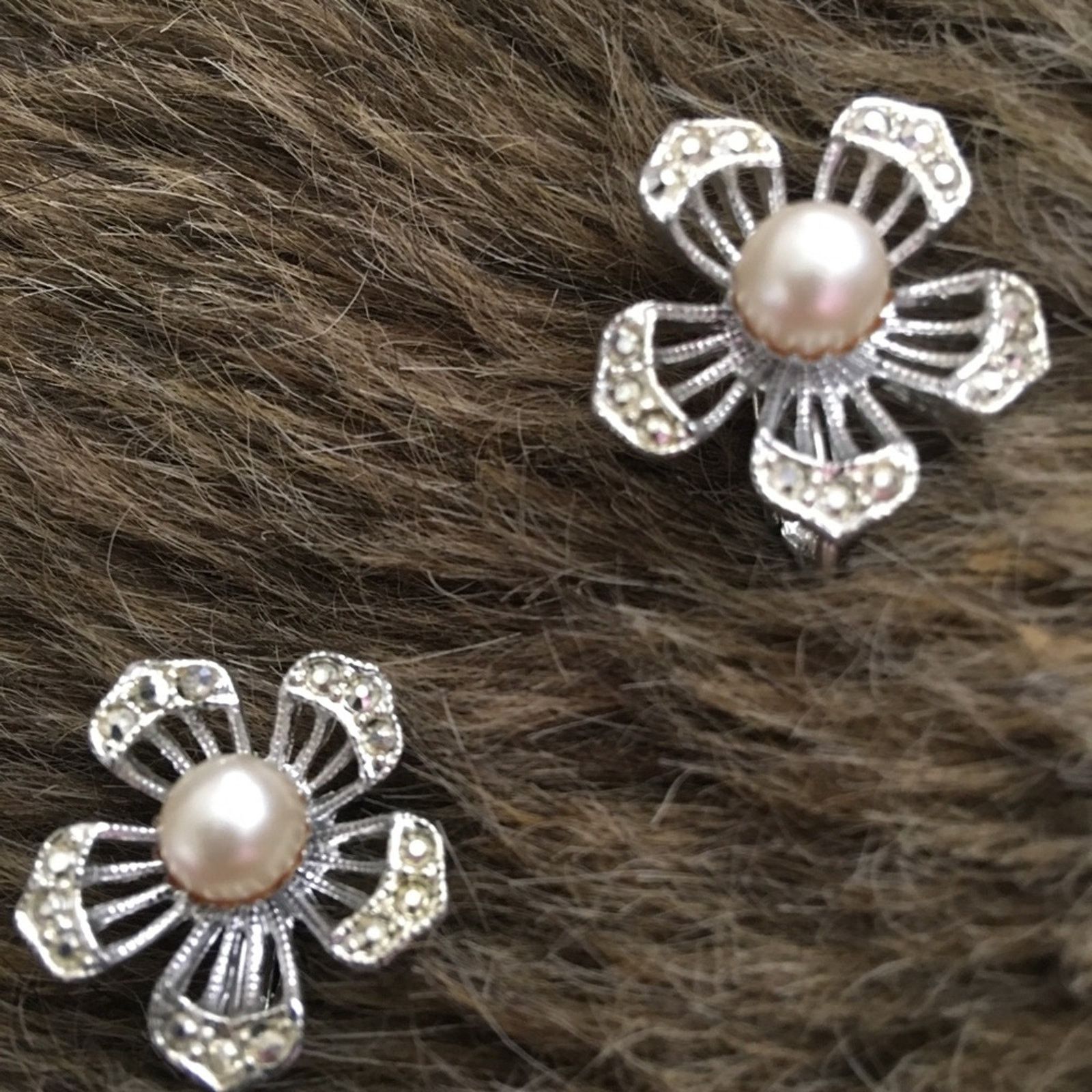 Jewelry Vintage 60S Sarah Coventry Floral Clip Earrings in Silver, Women's