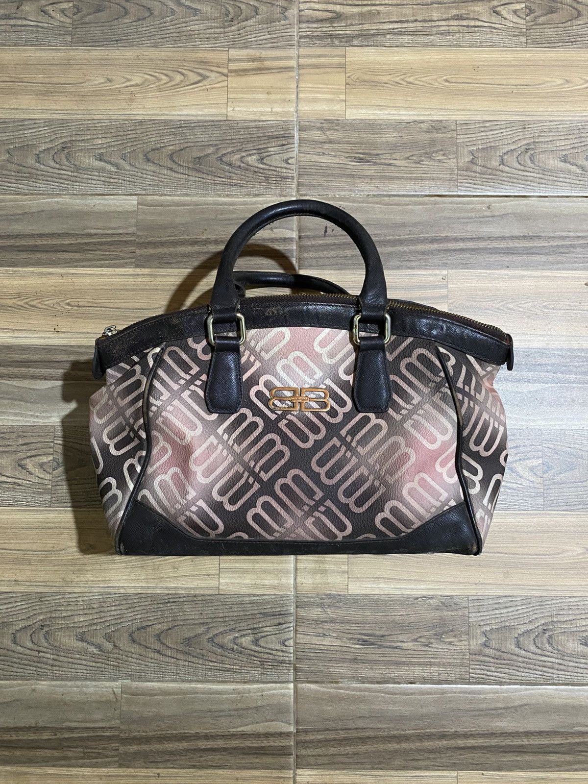 Balenciaga 💥NEED GONE💥 VINTAGE BALENCIAGA BAG MONOGRAM BB Size ONE SIZE - 1 Thumbnail
