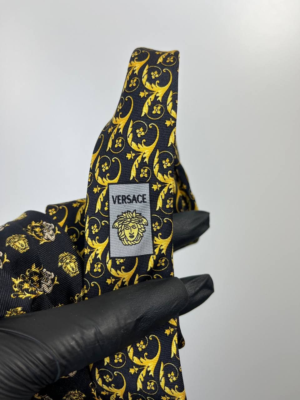 Versace Gianni Versace Medusa Silk Tie Black Gold Baroque Pattern Size ONE SIZE - 8 Thumbnail
