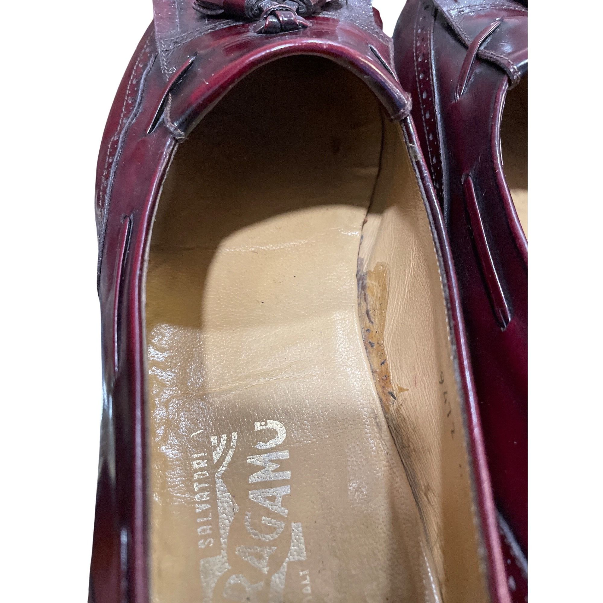 Salvatore Ferragamo Salvatore Ferragamo mens burgandy leather tassled oxford sho Size US 12 / EU 45 - 7 Thumbnail