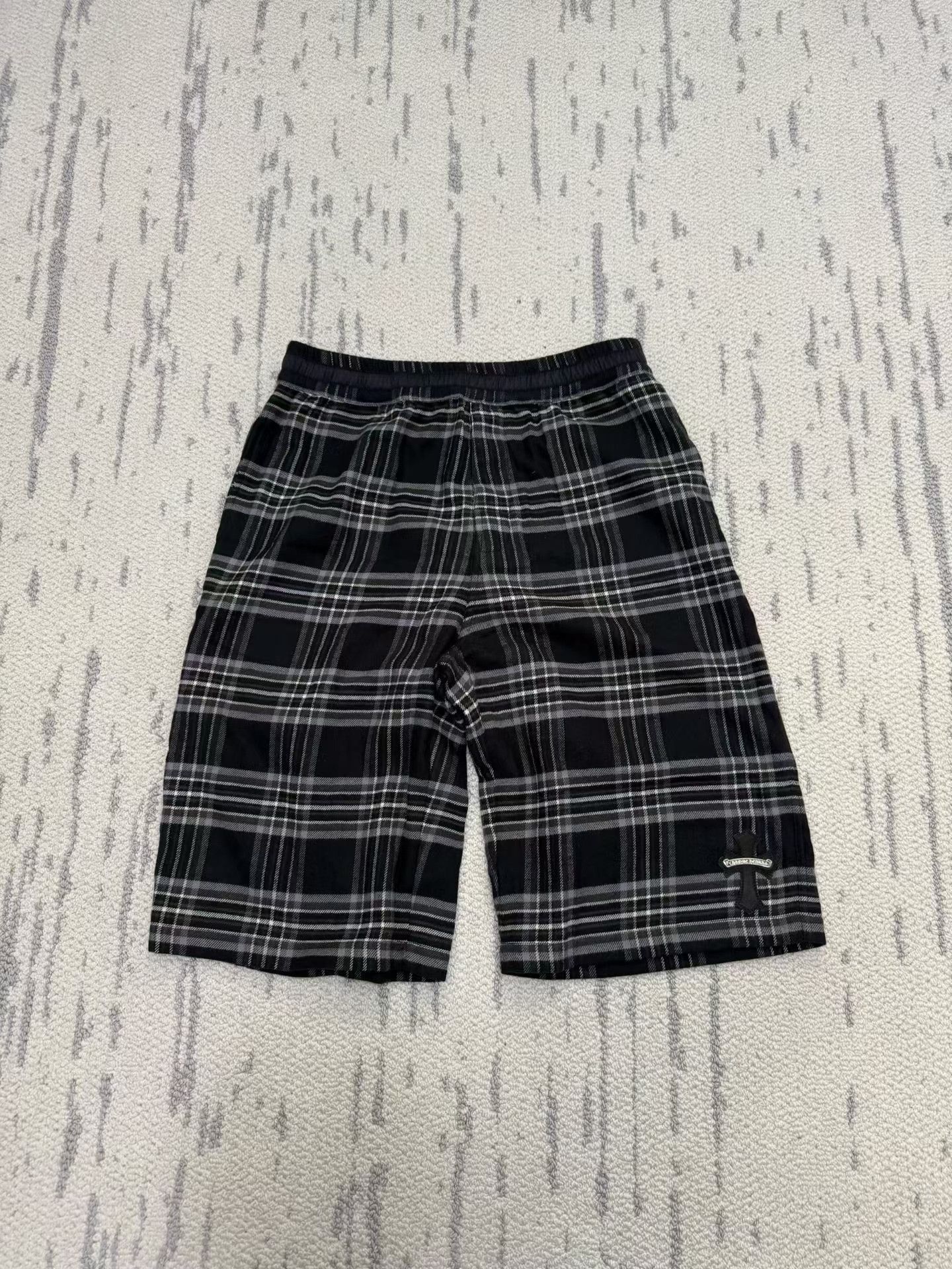 Chrome Hearts Chrome Hearts Black-Gray Plaid Cropped Wide-Leg Pants Size US 30 / EU 46 - 1 Thumbnail