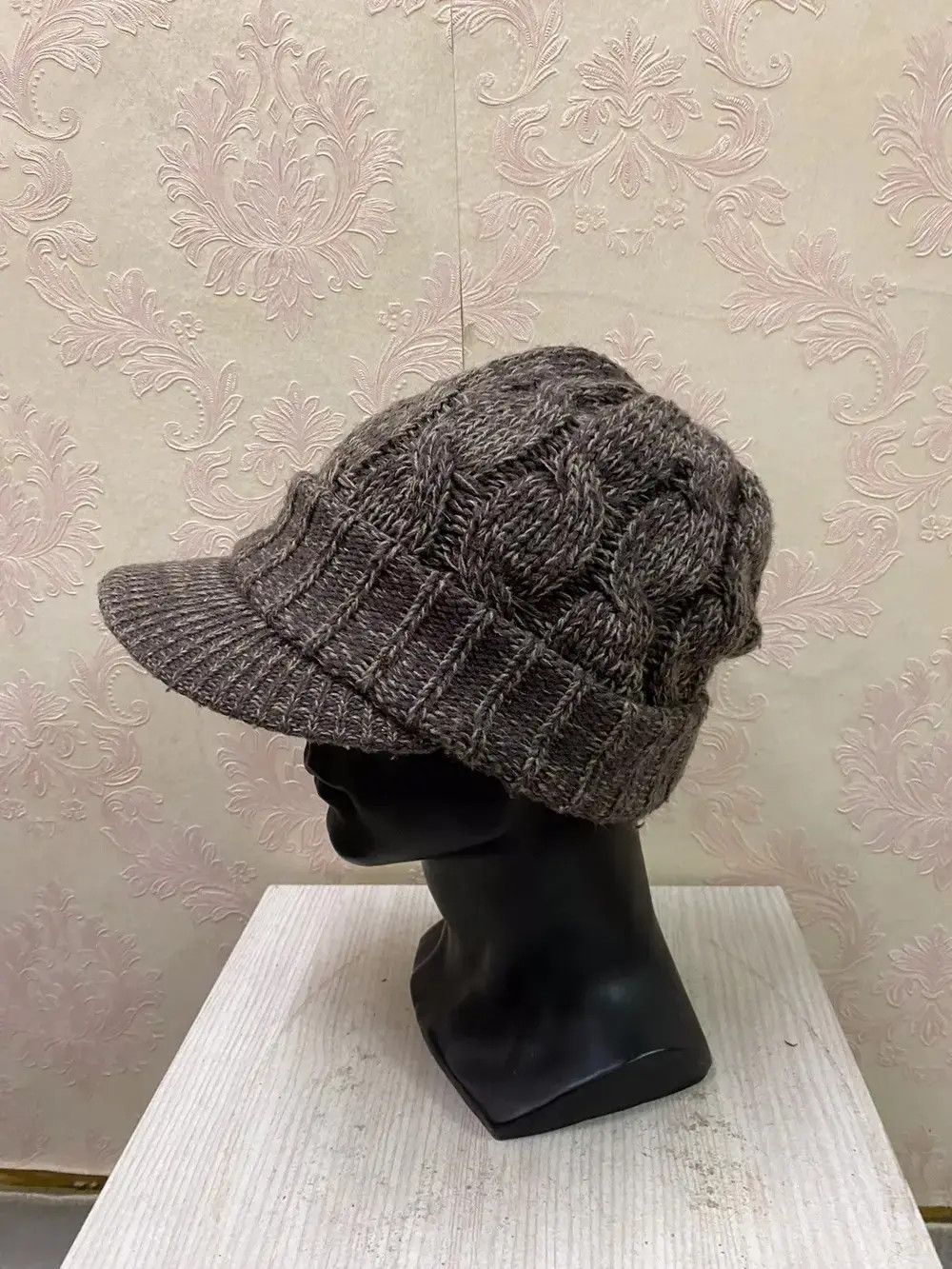 Japanese Brand Rare Design Knit Visor Beanie Hat Size ONE SIZE - 2 Thumbnail