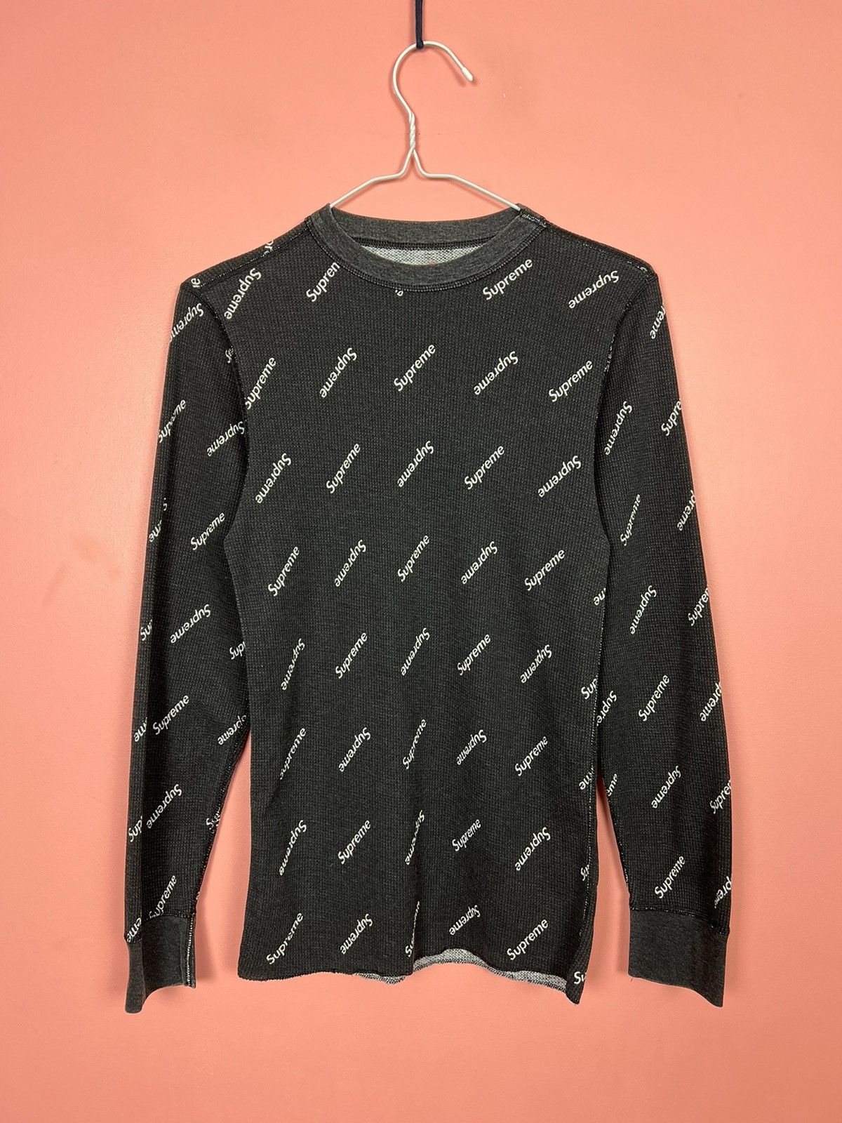 Supreme Supreme x hanes streetwear longsleeve monogram Size US S / EU 44-46 / 1 - 1 Thumbnail