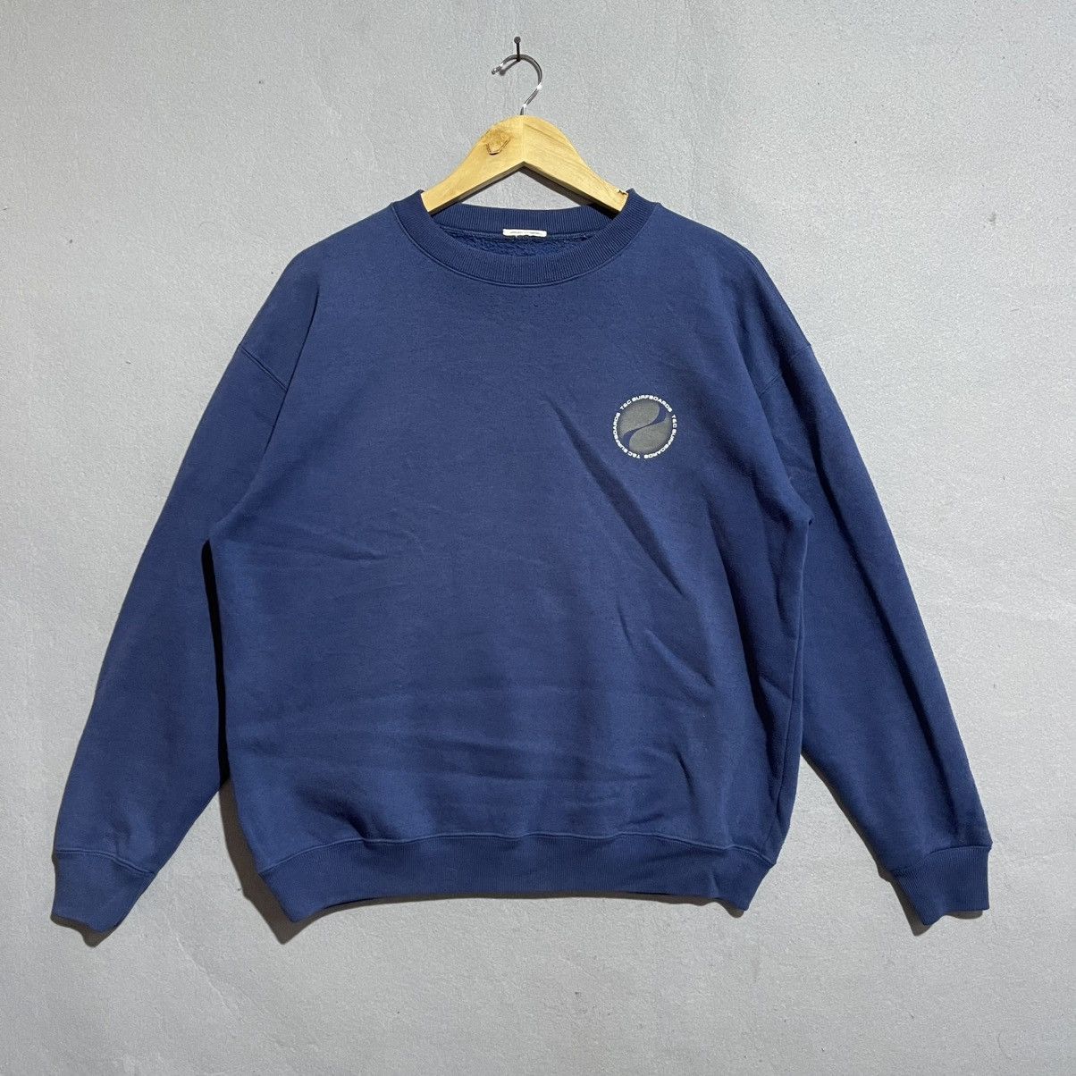 Vintage Vintage Y2K T&C Surfboards Yin Yang Logo Sweatshirt Size US L / EU 52-54 / 3 - 3 Thumbnail