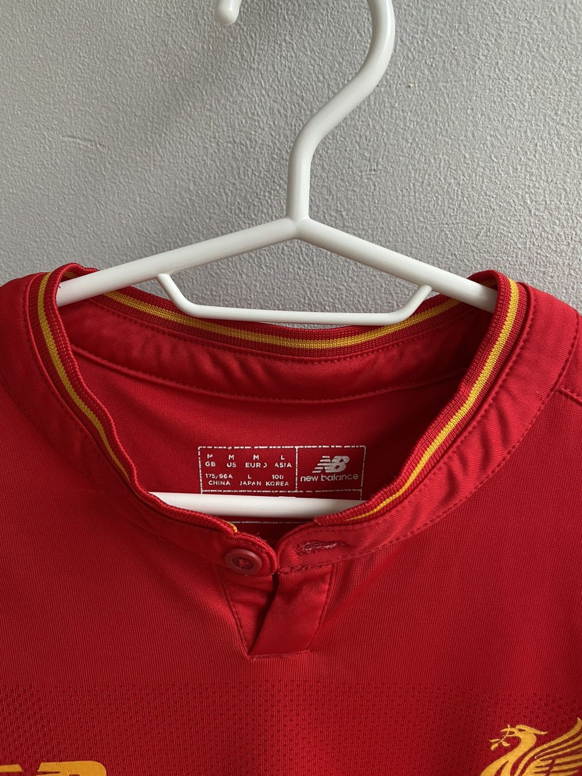 Vintage Liverpool 2016 2017 Home Football Shirt Soccer Jersey Size US M / EU 48-50 / 2 - 10 Thumbnail