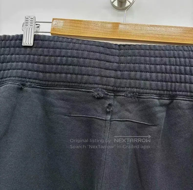 Givenchy Givenchy SizeXL Black Ripped Distressed Shorts Size US 28 / EU 44 - 5 Thumbnail