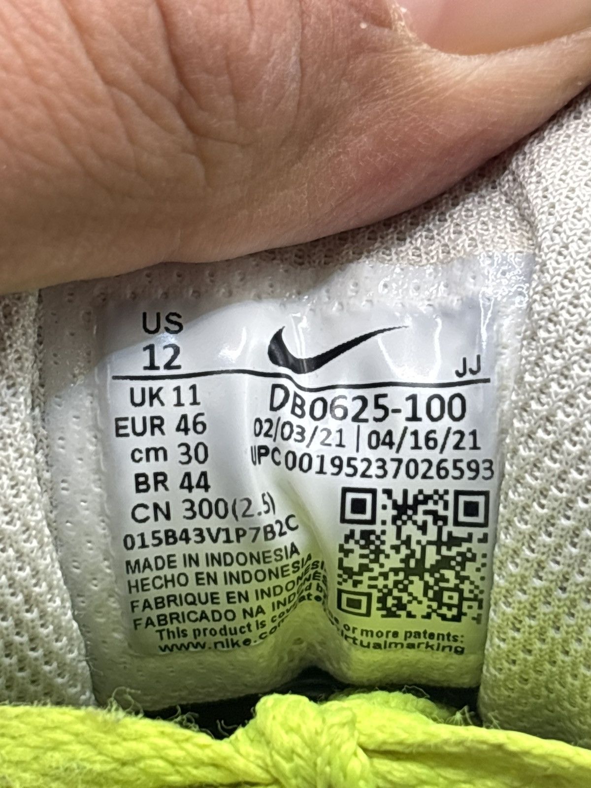 Nike Nike Air Max 90 Reflective Mosaic Of Logos Size US 12 / EU 45 - 6 Thumbnail