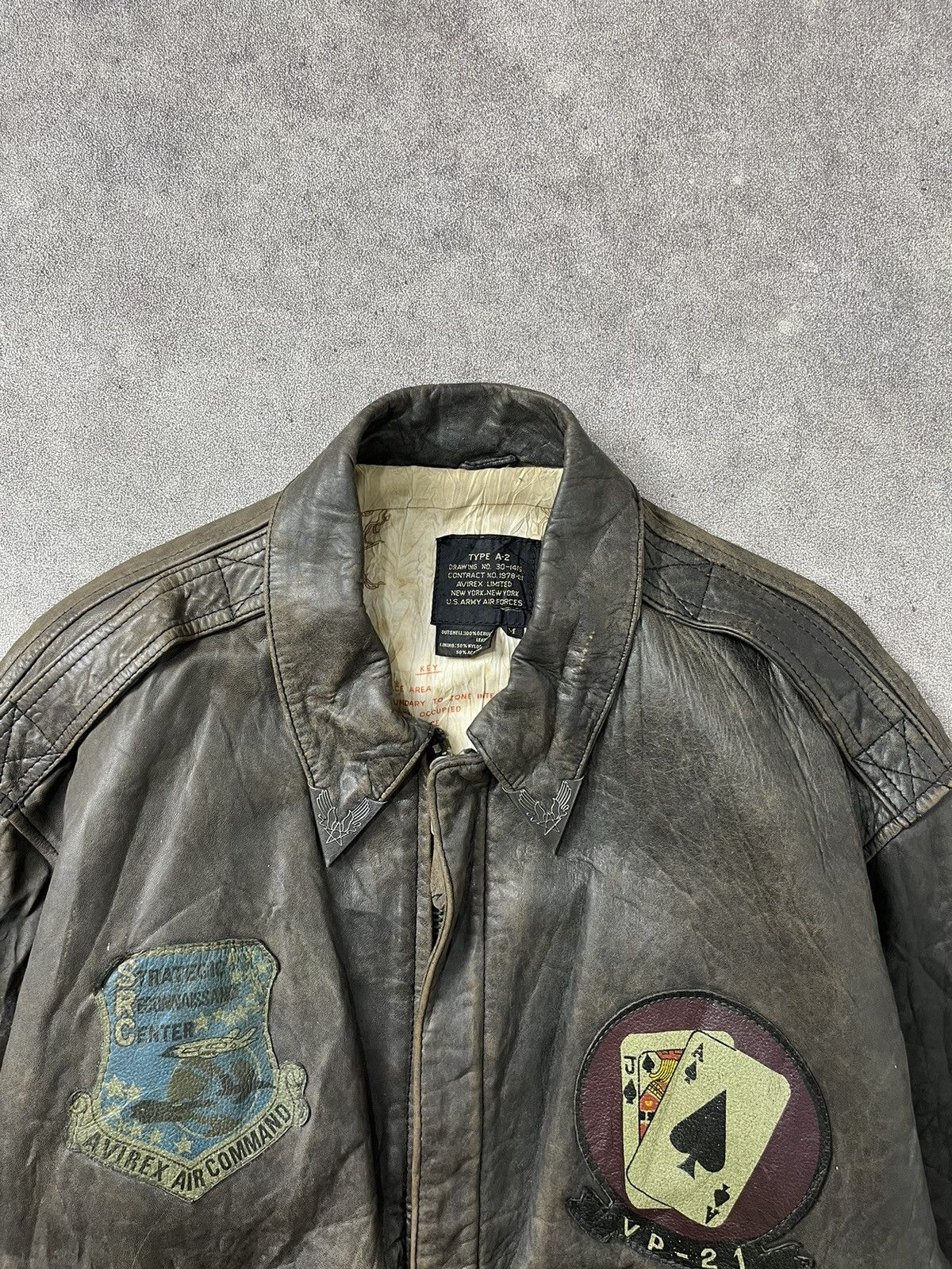 Avirex AVIREX type A-2 topgun 80’s distressed leather flight jacket Size US L / EU 52-54 / 3 - 3 Thumbnail