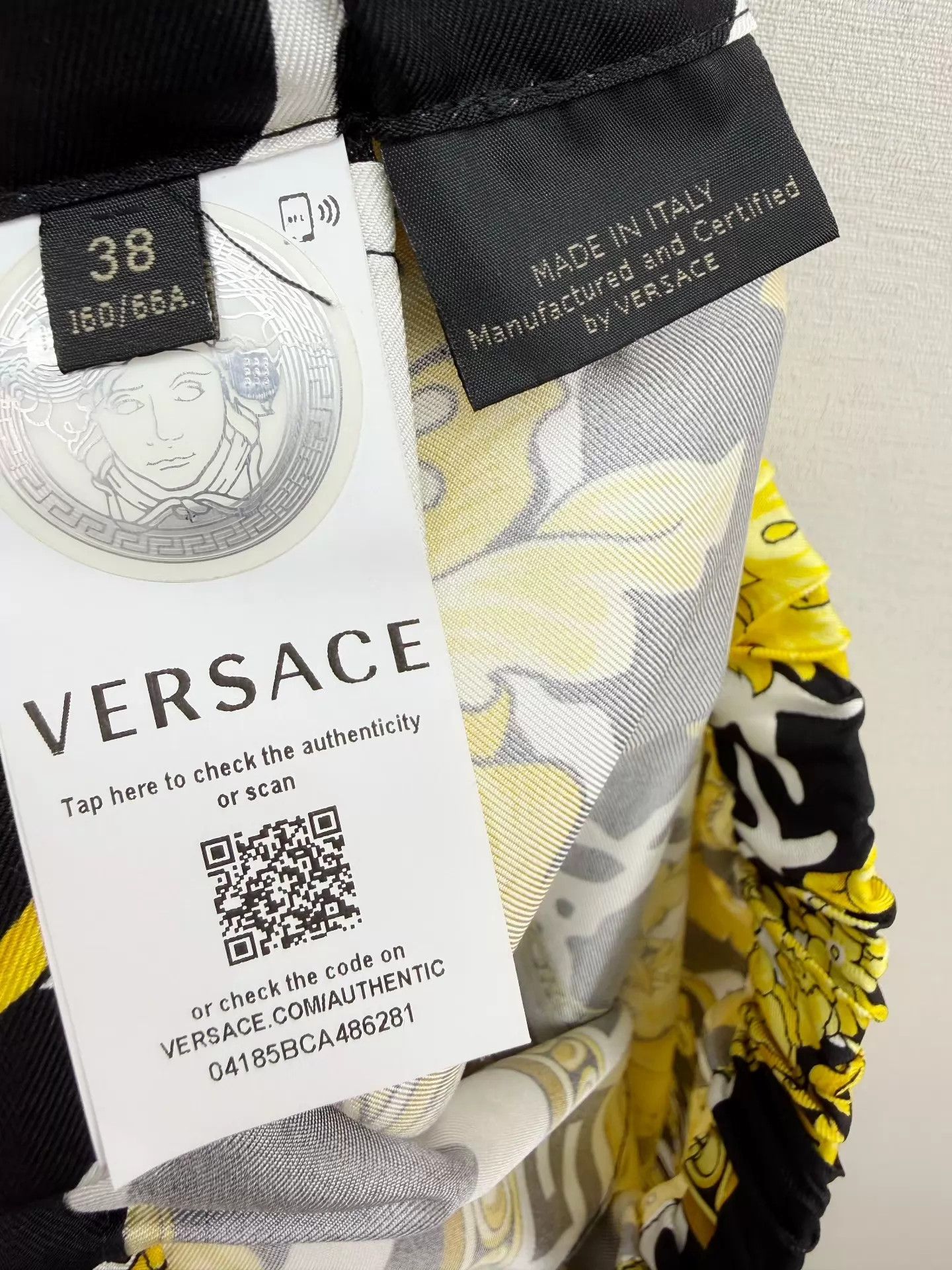 Versace Versace Baroque silk pants 38 women's minor snags Size 26" / US 2 / IT 38 - 7 Thumbnail