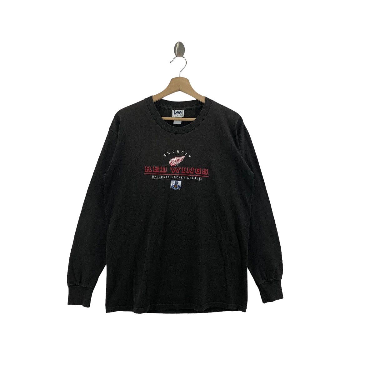 NHL × Red Wing × Vintage Pick!! Vtg 90's NHL RED WINGS Faded Long Sleeve Tshirt Size US M / EU 48-50 / 2 - 1 Thumbnail