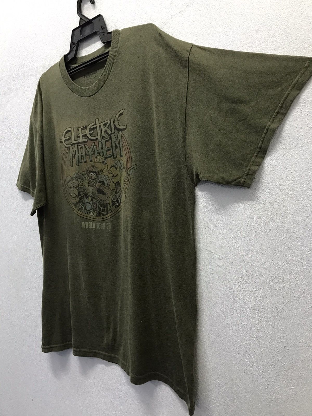 Band Tees × Vintage Vintage The Muppets Electric Mayhem World Tour 79 Shirt Size US XL / EU 56 / 4 - 4 Thumbnail