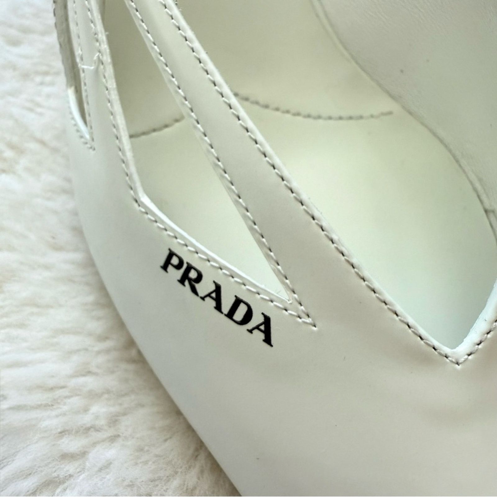 Prada Prada Cut-Out Brushed Leather Pumps size 40EU or 9US 1200$ Size US 9 / IT 39 - 4 Thumbnail