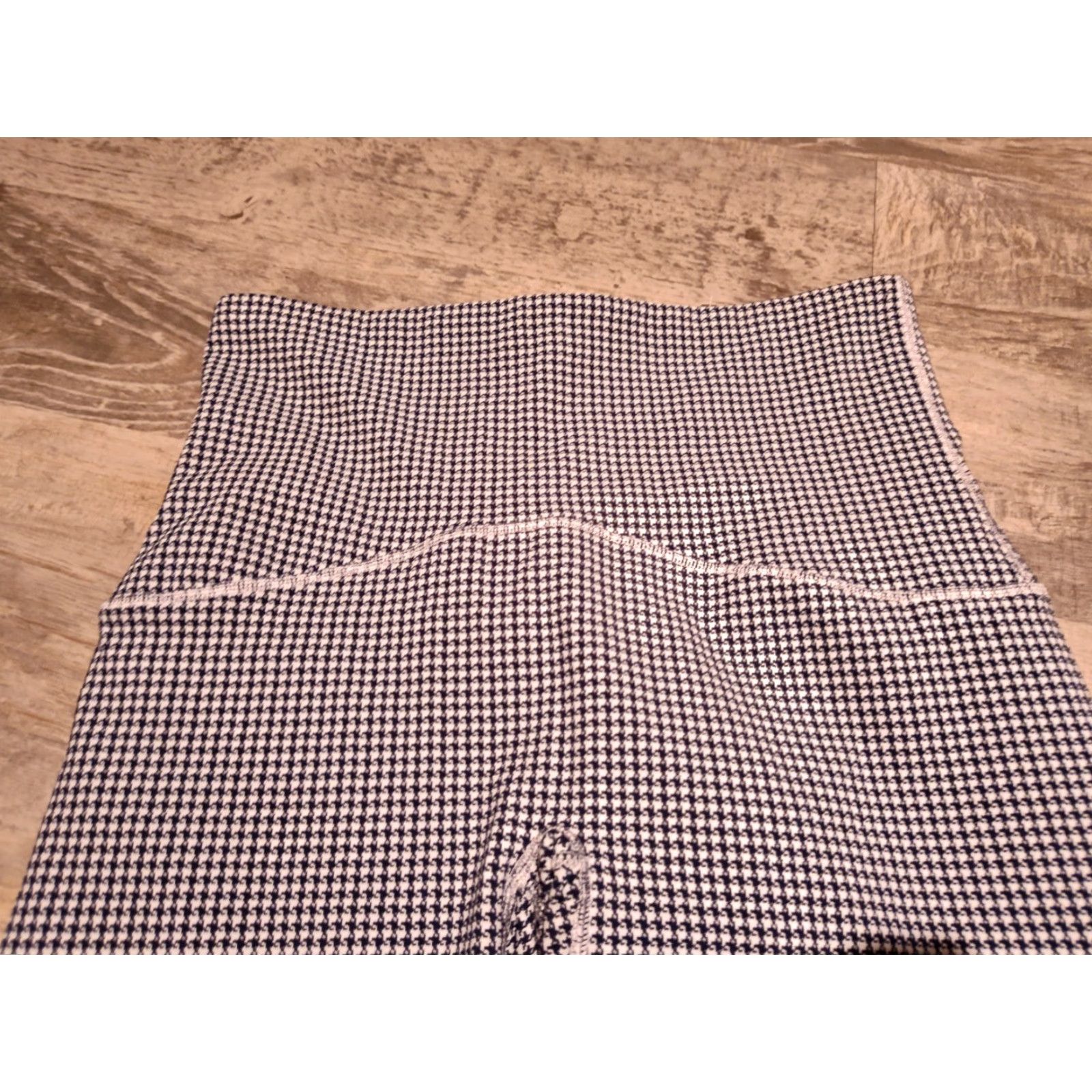 Spanx Spanx Booty Boost Houndstooth Leggings Size Large Women Activewear Slim Fit Ankle Blue Size 36" / US 14 / IT 50 - 6 Thumbnail