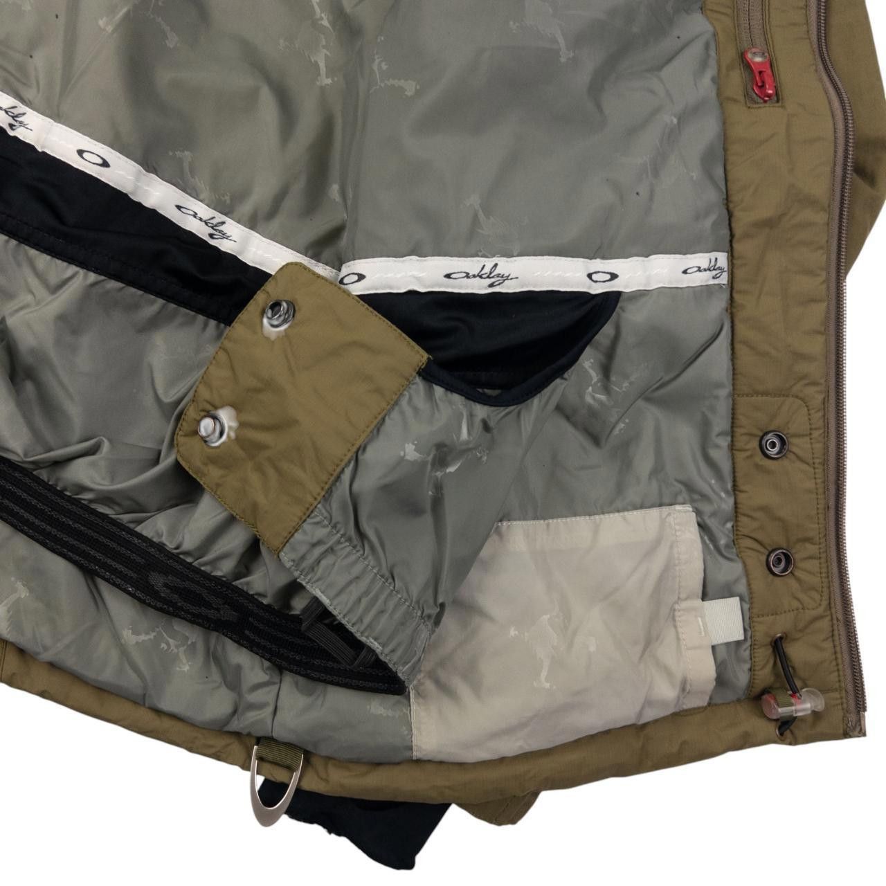 Oakley Vintage Oakley Nitro Fuel Snowboarding Jacket Size M Size US M / EU 48-50 / 2 - 6 Thumbnail