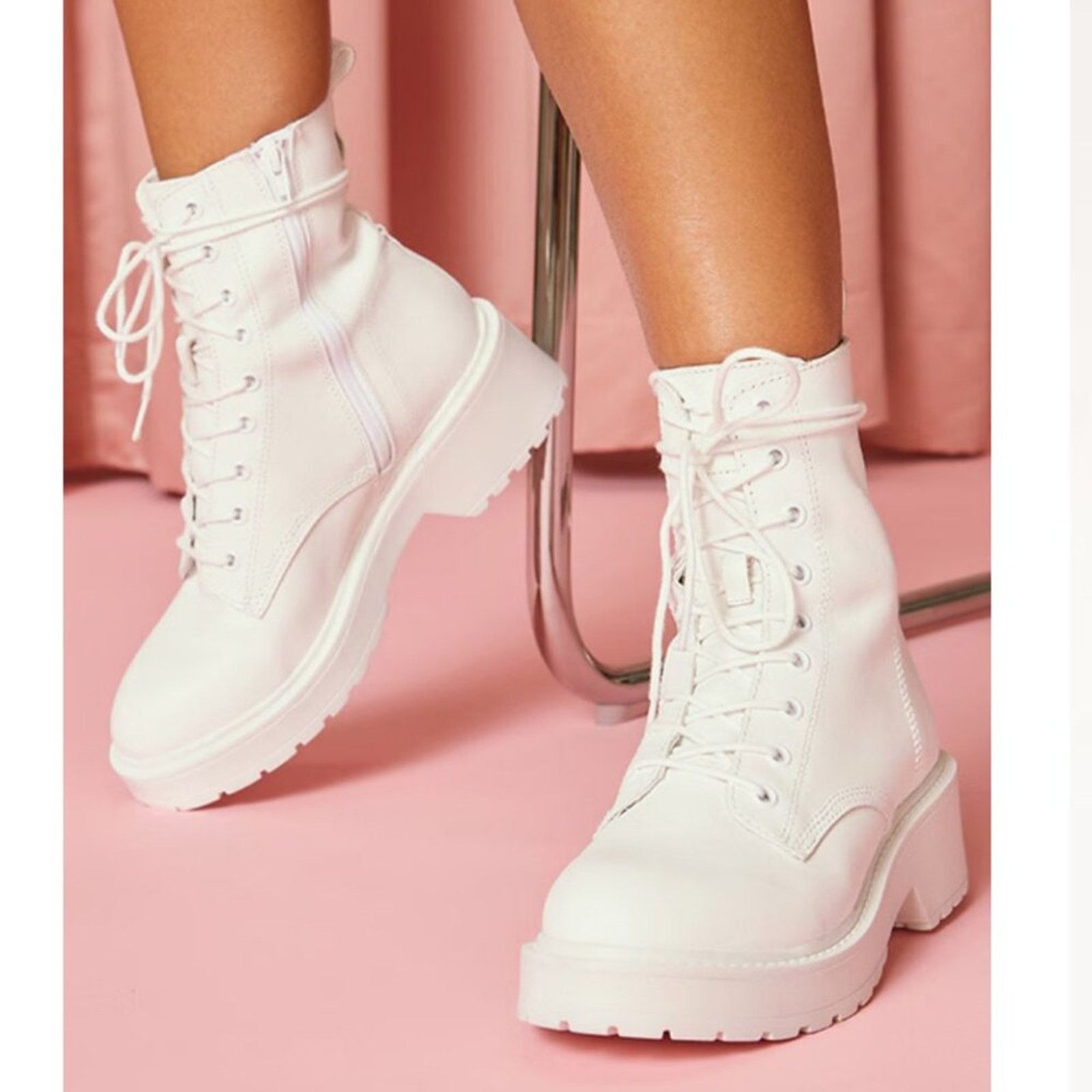 Steve Madden Steve Madden Tornado Combat Boot in White Size US 9 / IT 39 - 1 Thumbnail