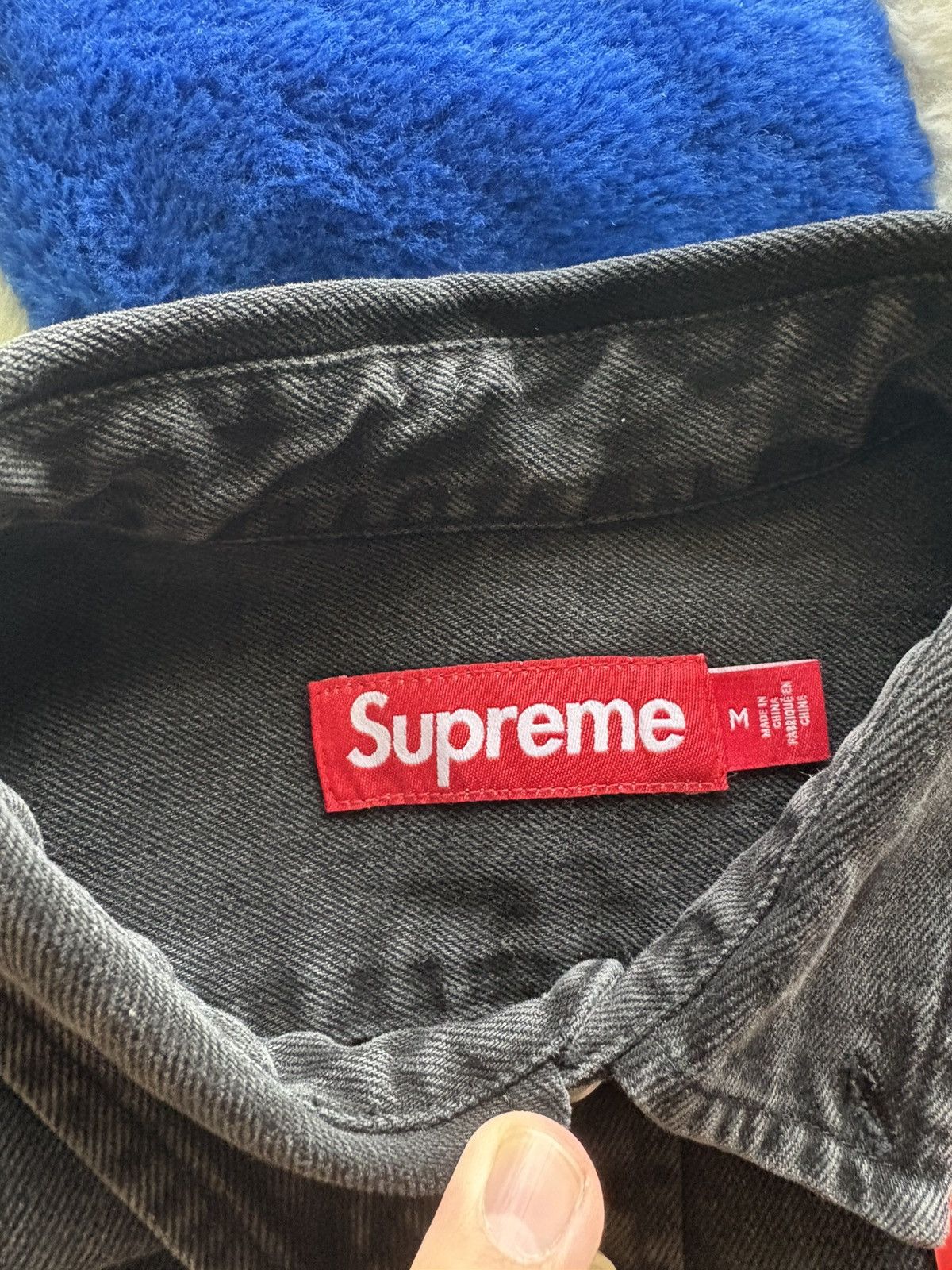Supreme *NEW* Supreme Appliqué Denim Shirt Size US M / EU 48-50 / 2 - 8 Thumbnail