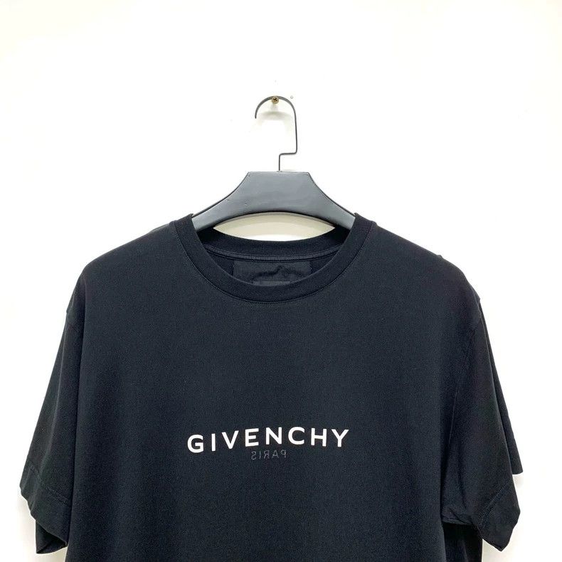 Givenchy Givenchy Chest Logo Short Sleeve 2506-Nextarrow Size US L / EU 52-54 / 3 - 5 Thumbnail